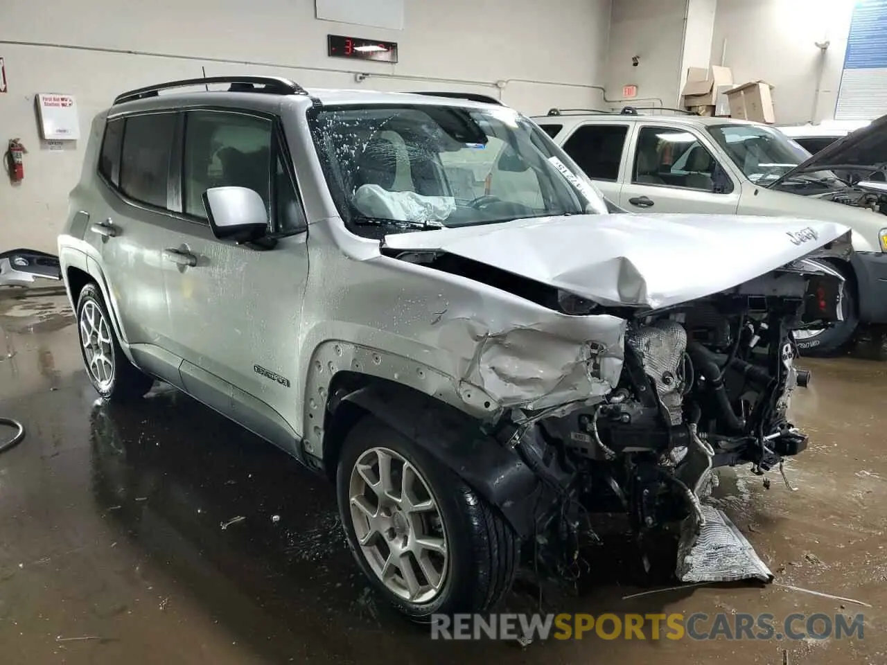 4 Photograph of a damaged car ZACNJCBB5MPM26766 JEEP RENEGADE 2021