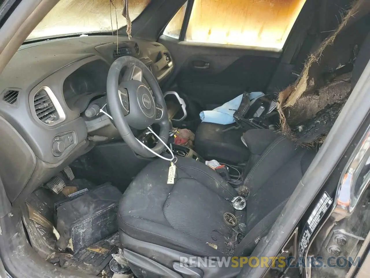 8 Фотография поврежденного автомобиля ZACNJDAB0MPM39206 JEEP RENEGADE 2021
