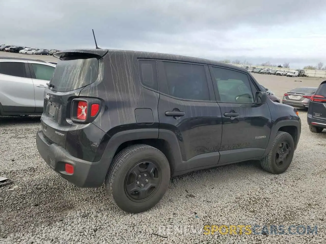 3 Photograph of a damaged car ZACNJDAB4MPM38964 JEEP RENEGADE 2021