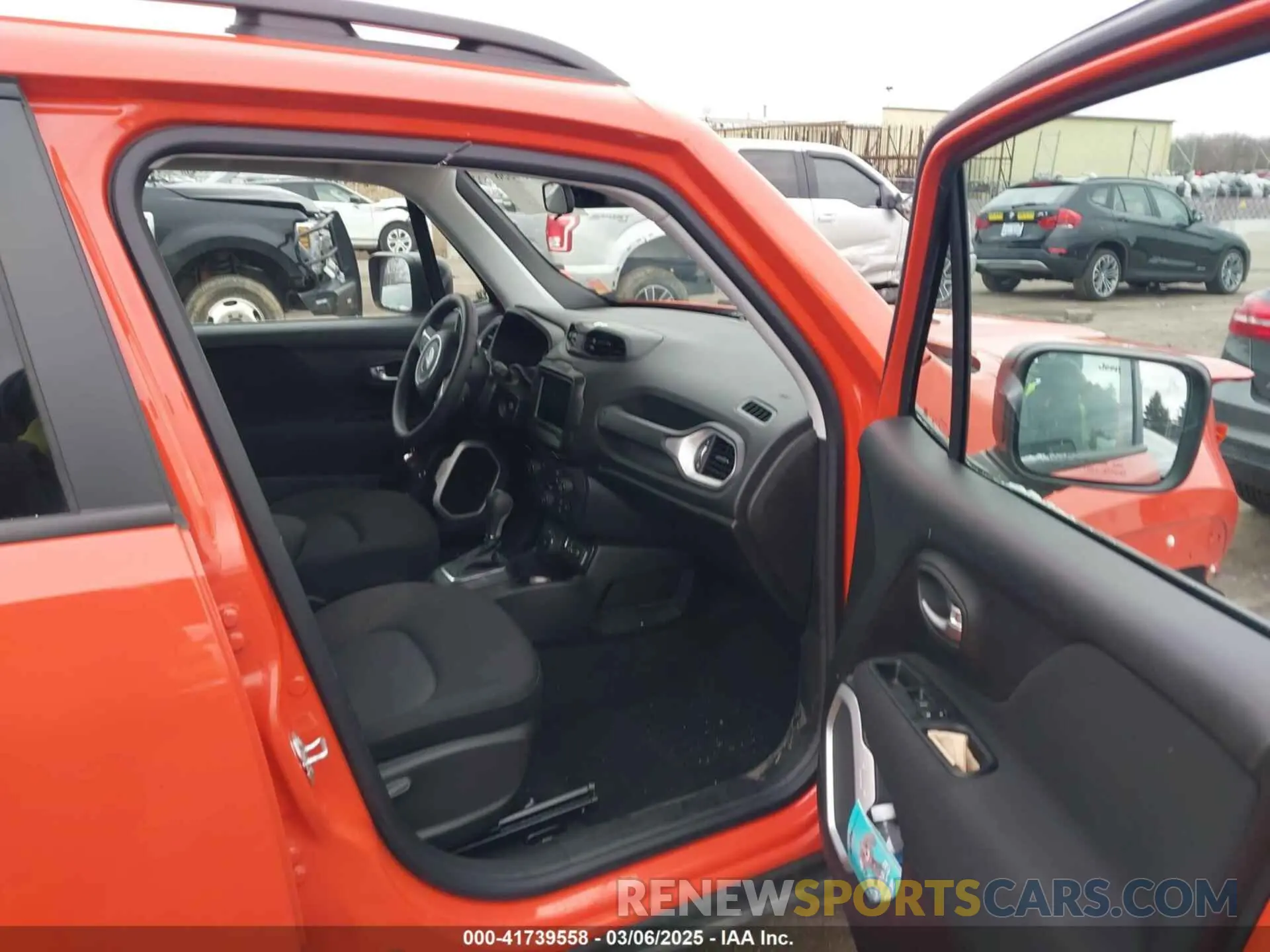 5 Photograph of a damaged car ZACNJDAB4MPN34528 JEEP RENEGADE 2021