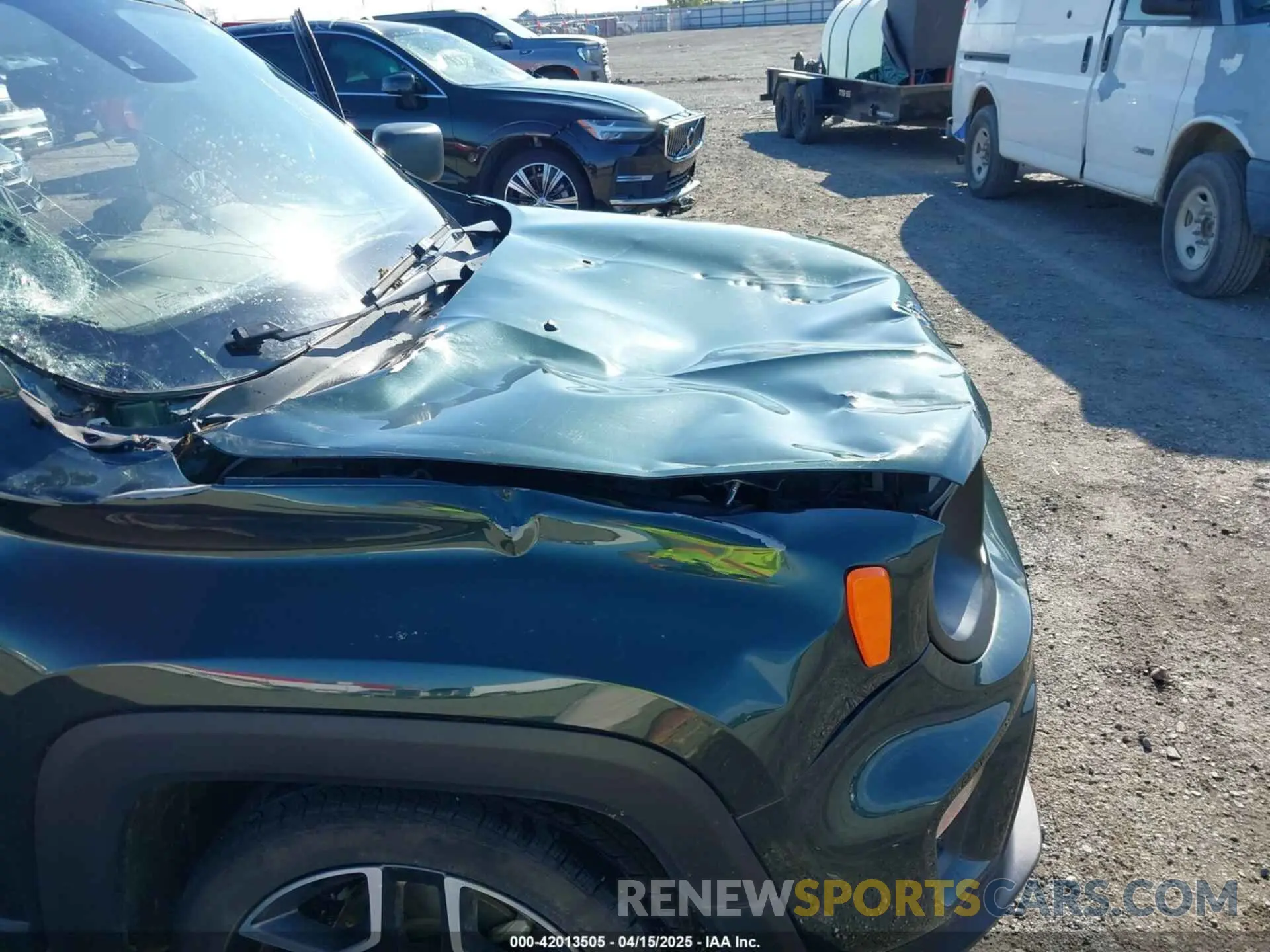 18 Фотография поврежденного автомобиля ZACNJDAB6MPM42885 JEEP RENEGADE 2021