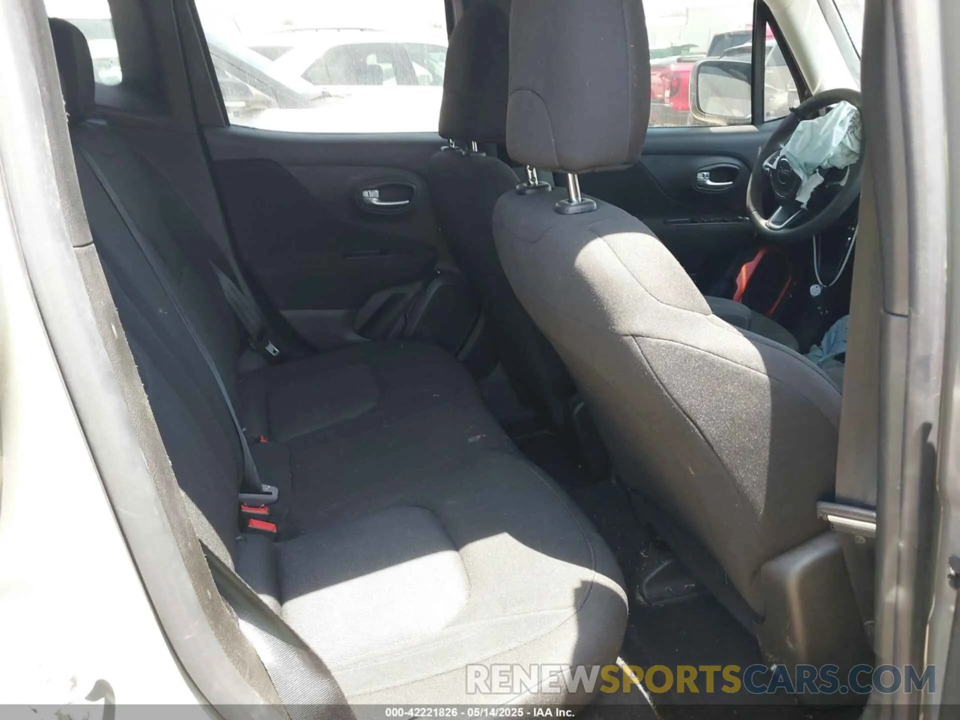 8 Фотография поврежденного автомобиля ZACNJDAB6MPM54762 JEEP RENEGADE 2021