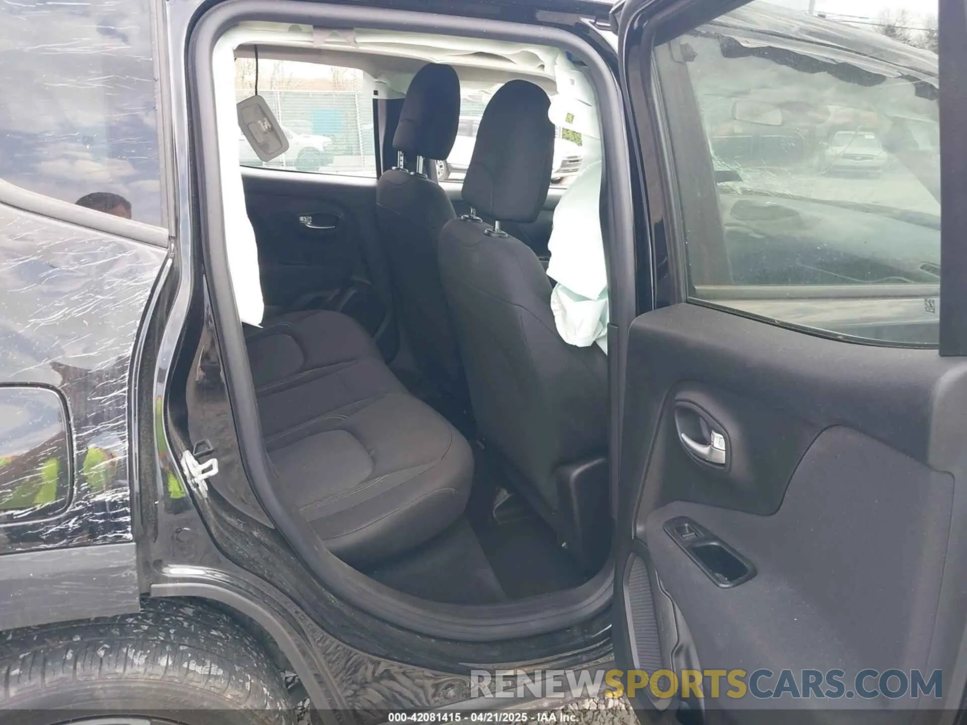 8 Photograph of a damaged car ZACNJDAB7MPM31877 JEEP RENEGADE 2021