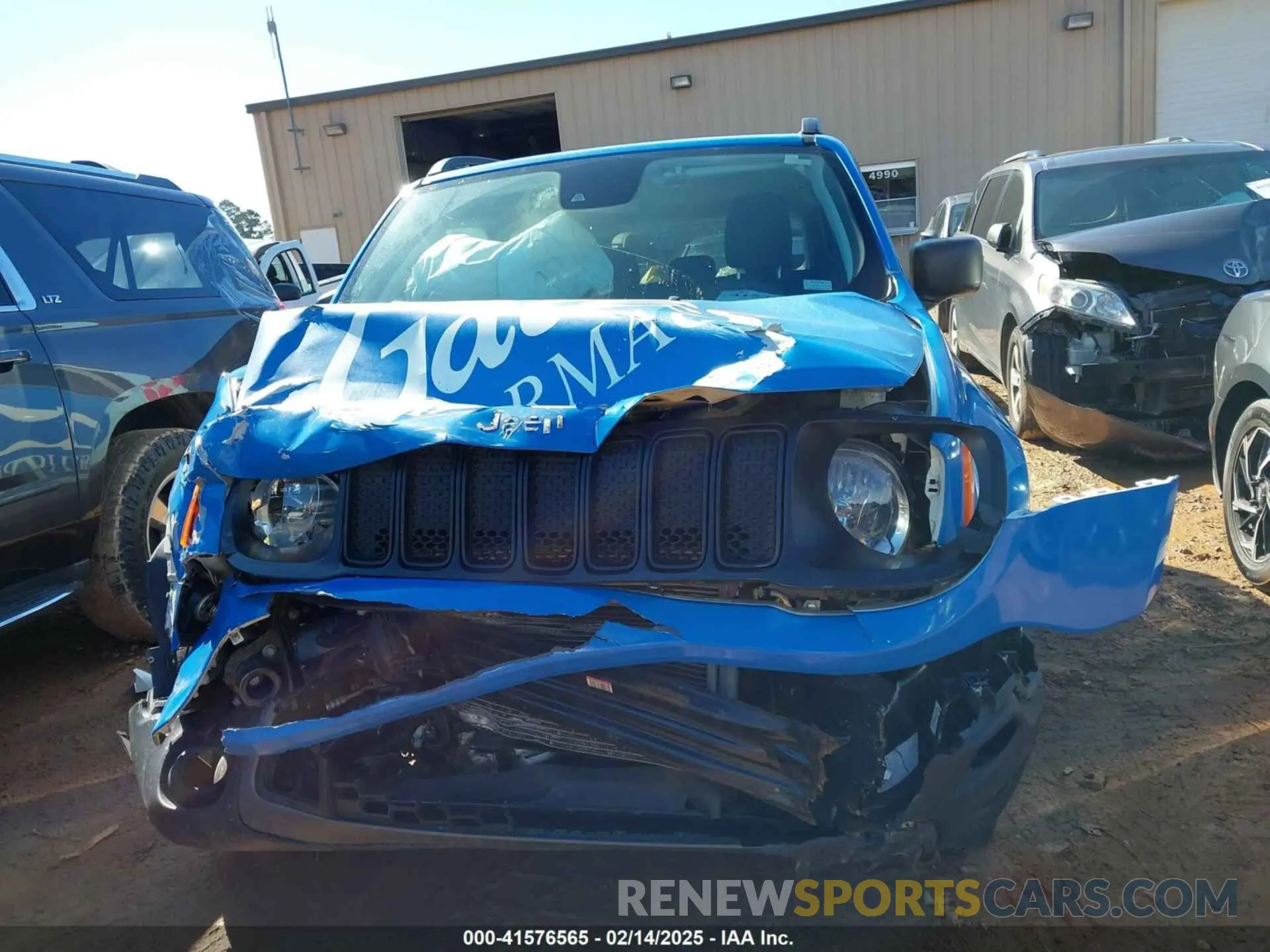 11 Photograph of a damaged car ZACNJDAB8MPN11253 JEEP RENEGADE 2021