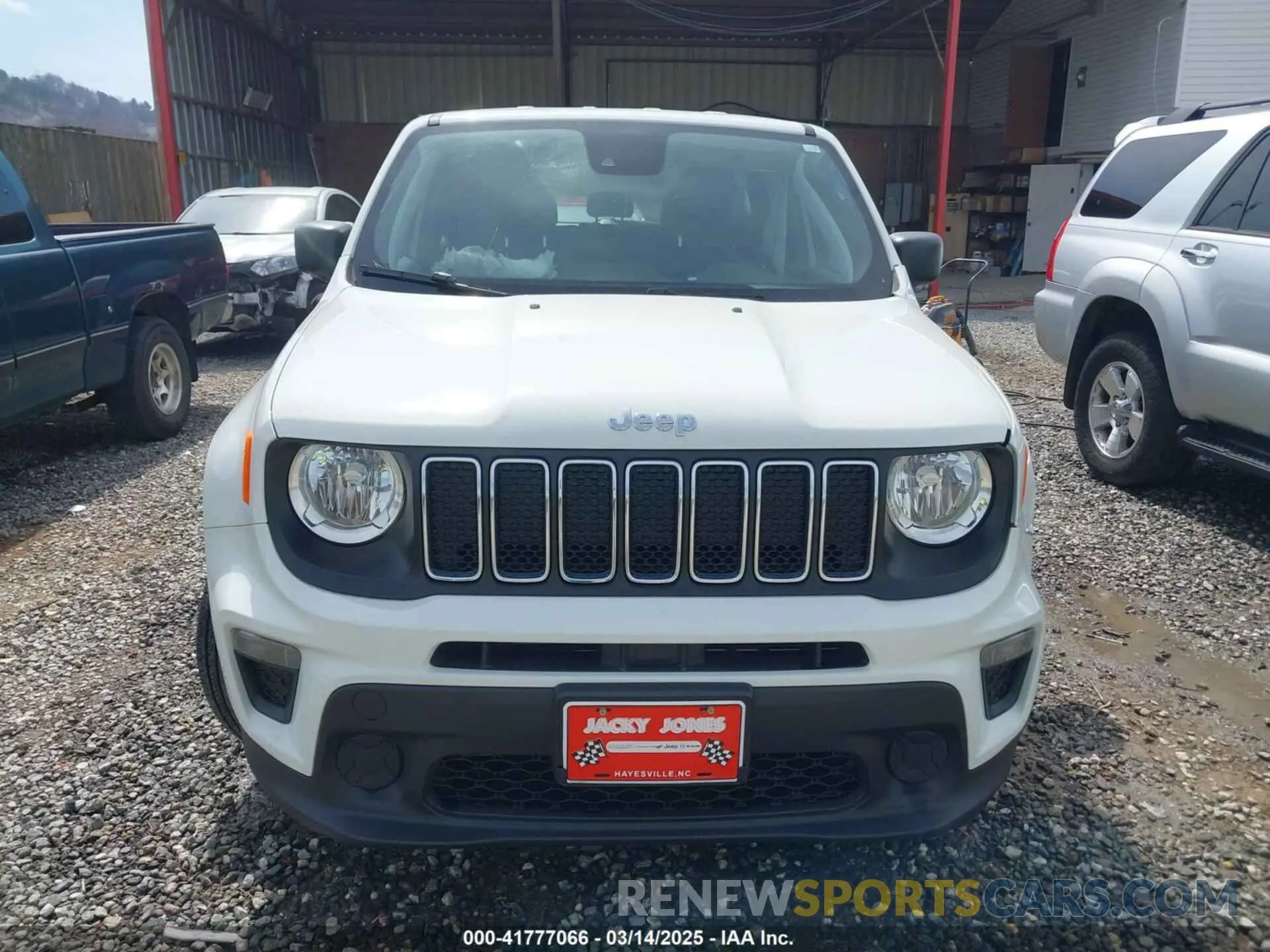 13 Photograph of a damaged car ZACNJDAB9MPM41519 JEEP RENEGADE 2021