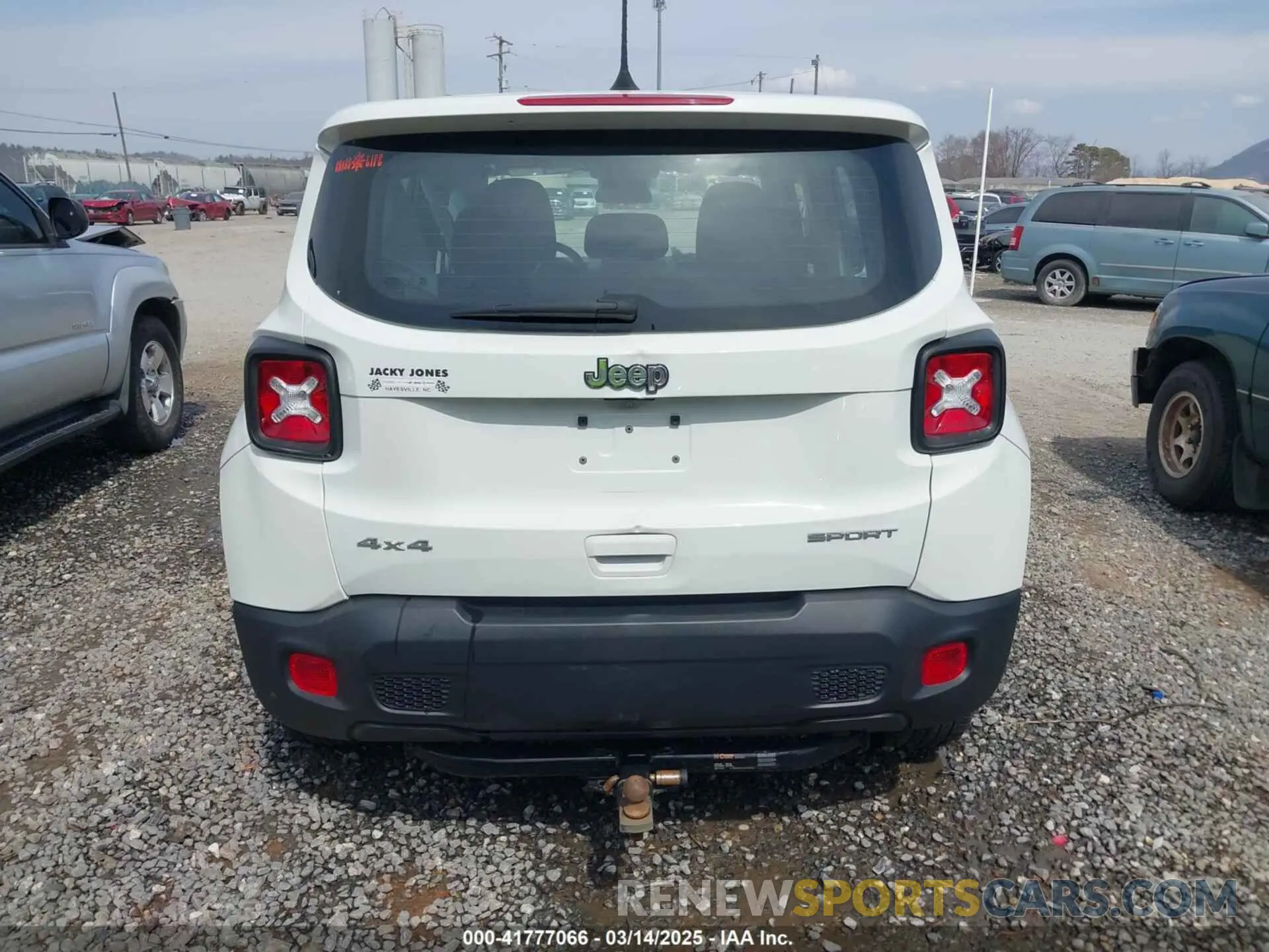 17 Photograph of a damaged car ZACNJDAB9MPM41519 JEEP RENEGADE 2021