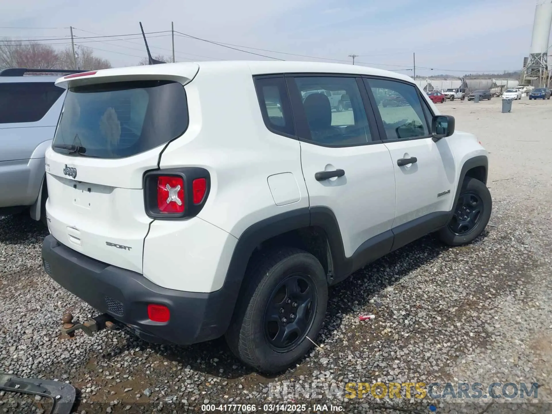 4 Photograph of a damaged car ZACNJDAB9MPM41519 JEEP RENEGADE 2021