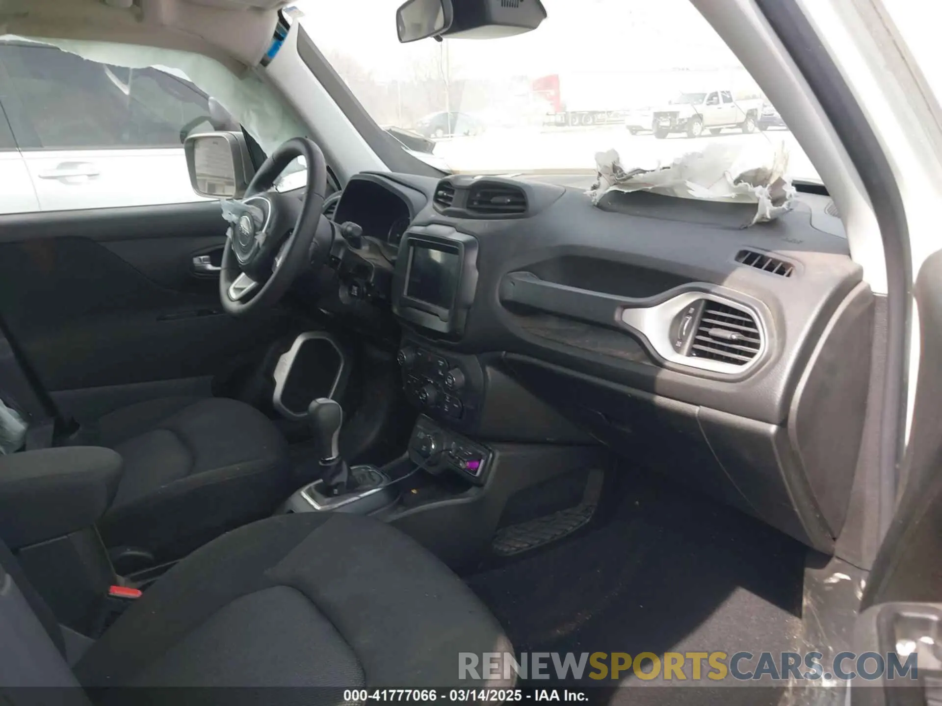 5 Photograph of a damaged car ZACNJDAB9MPM41519 JEEP RENEGADE 2021