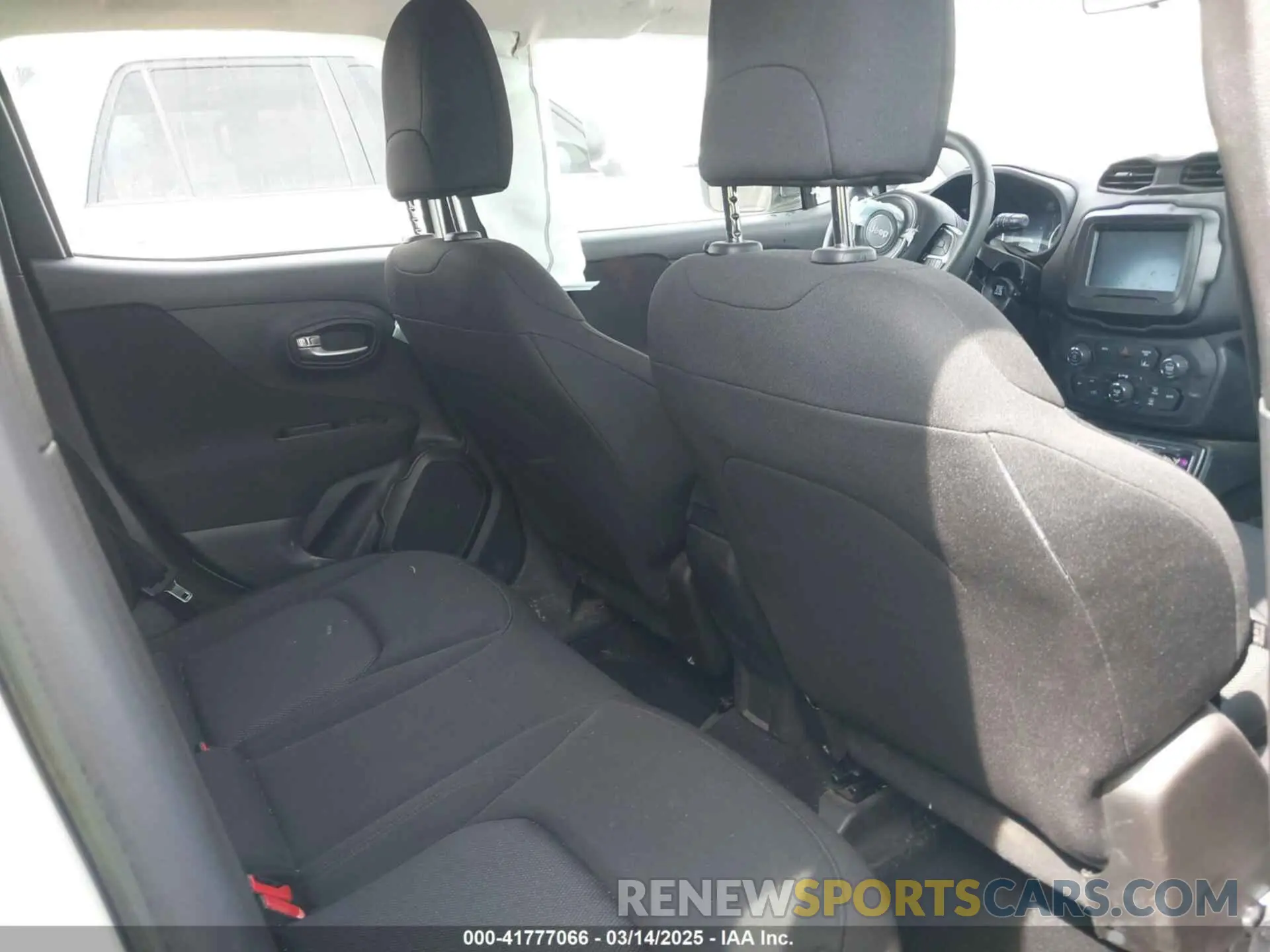 8 Photograph of a damaged car ZACNJDAB9MPM41519 JEEP RENEGADE 2021