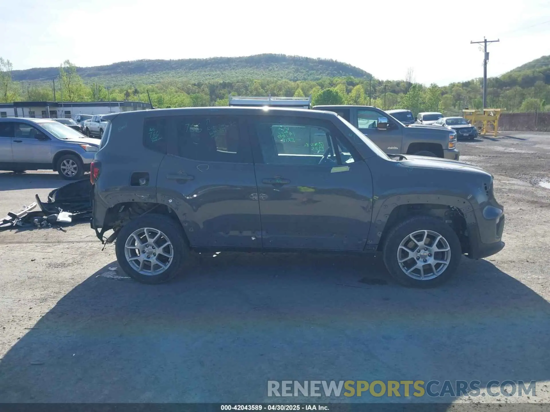 14 Photograph of a damaged car ZACNJDB14MPM34631 JEEP RENEGADE 2021