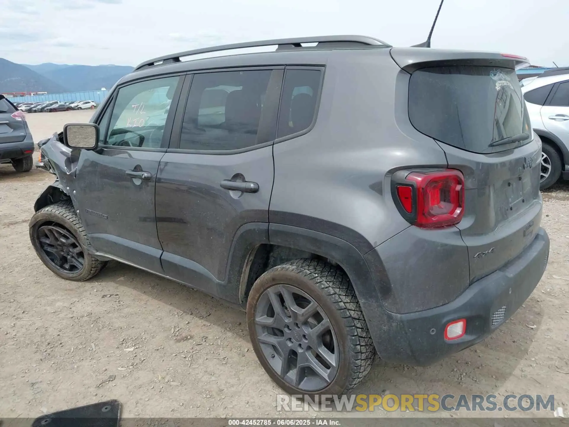 3 Фотография поврежденного автомобиля ZACNJDB17MPM29388 JEEP RENEGADE 2021