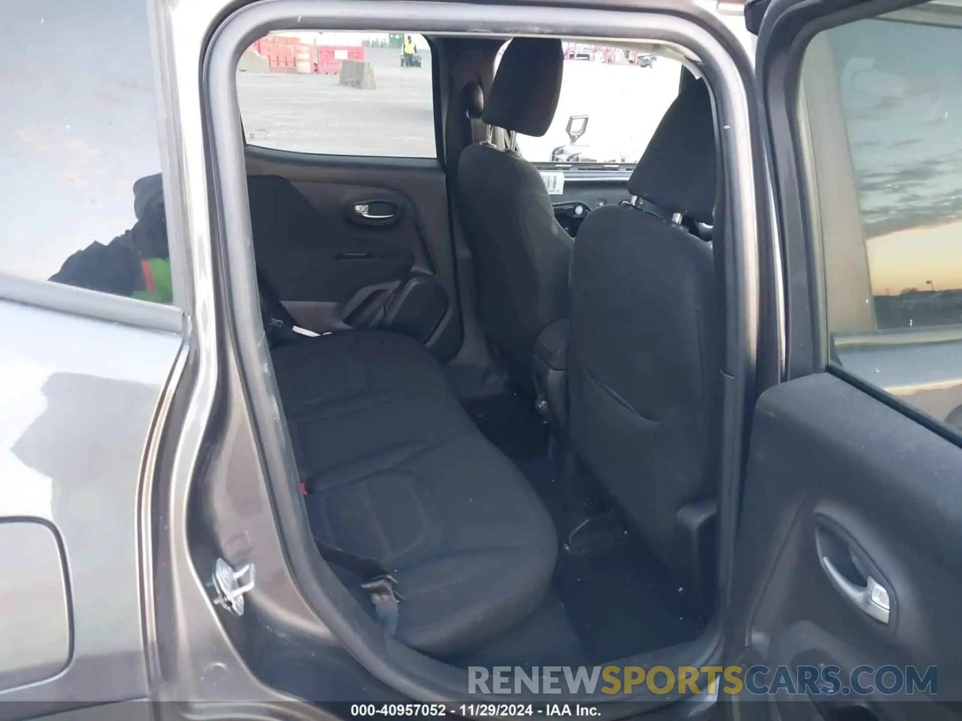 8 Photograph of a damaged car ZACNJDBB0MPN13884 JEEP RENEGADE 2021