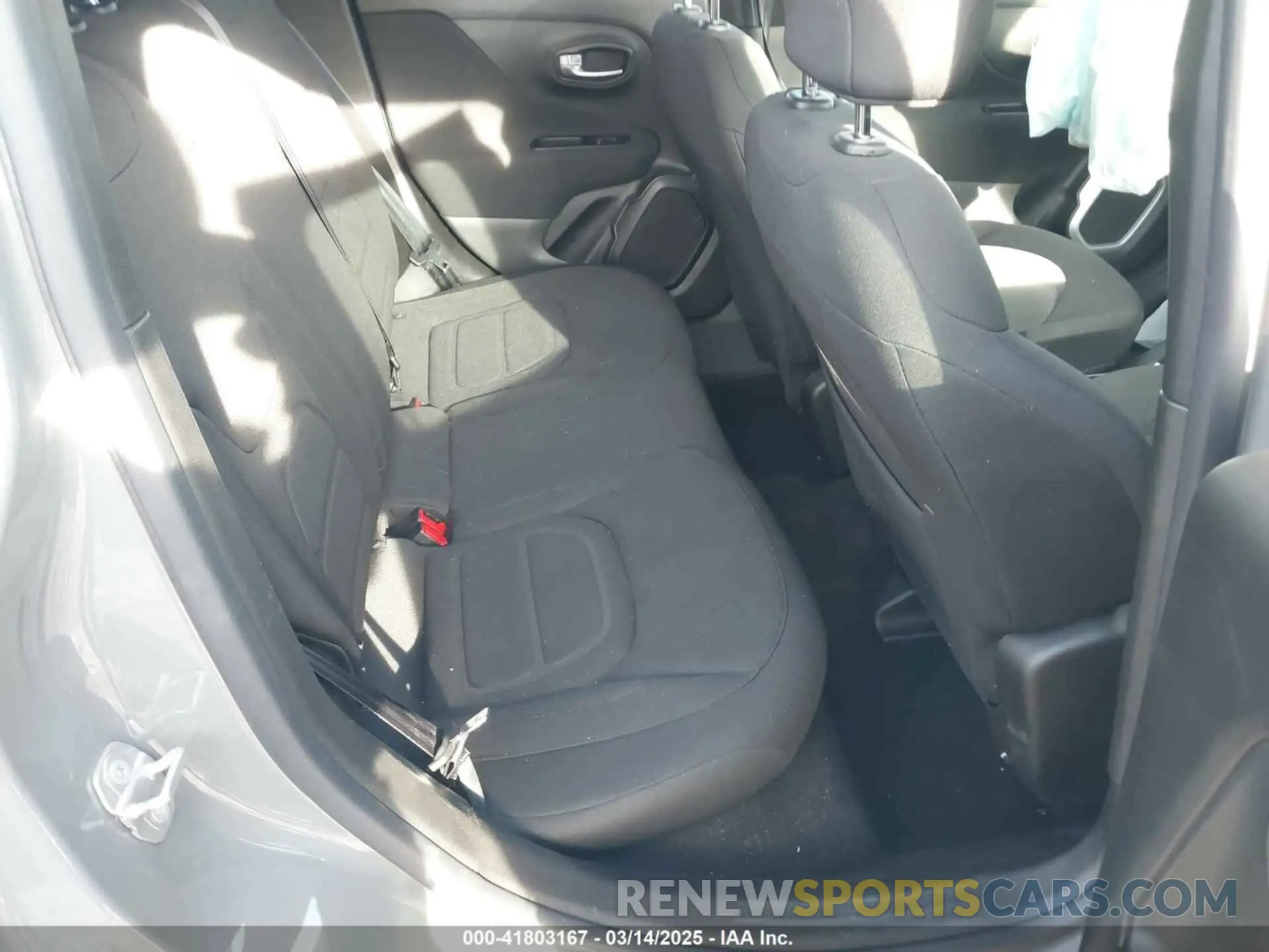 8 Photograph of a damaged car ZACNJDBB3MPN22076 JEEP RENEGADE 2021
