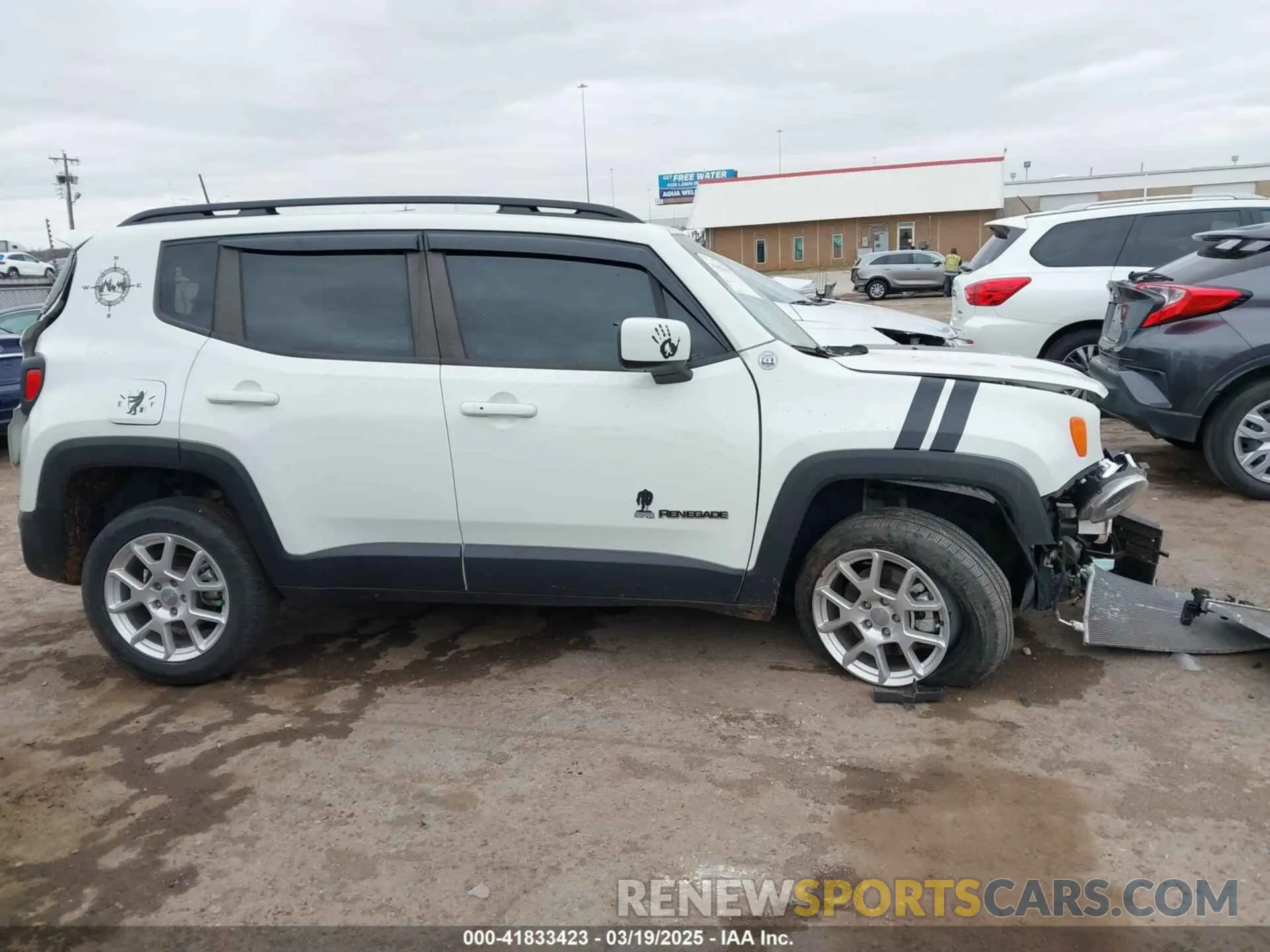 13 Photograph of a damaged car ZACNJDBB4MPM59392 JEEP RENEGADE 2021