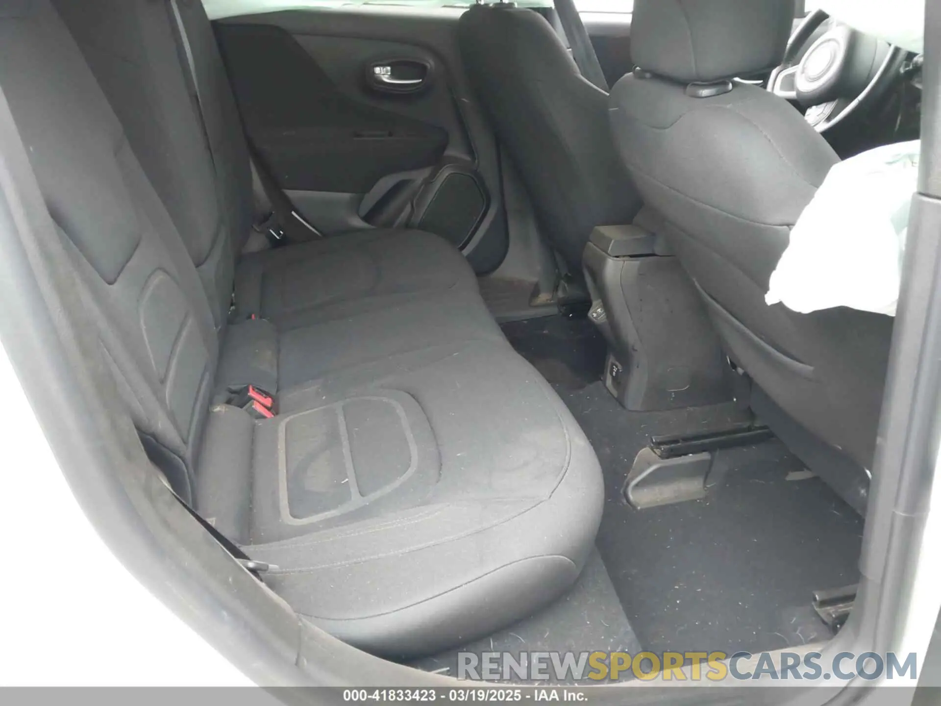8 Photograph of a damaged car ZACNJDBB4MPM59392 JEEP RENEGADE 2021