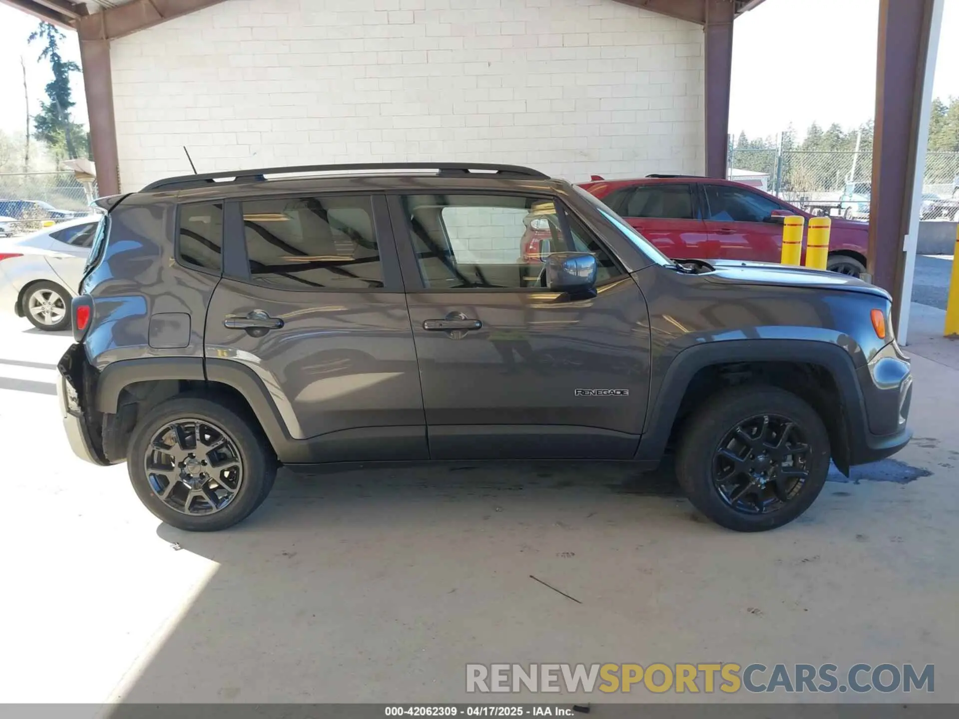 12 Photograph of a damaged car ZACNJDBB4MPN14004 JEEP RENEGADE 2021