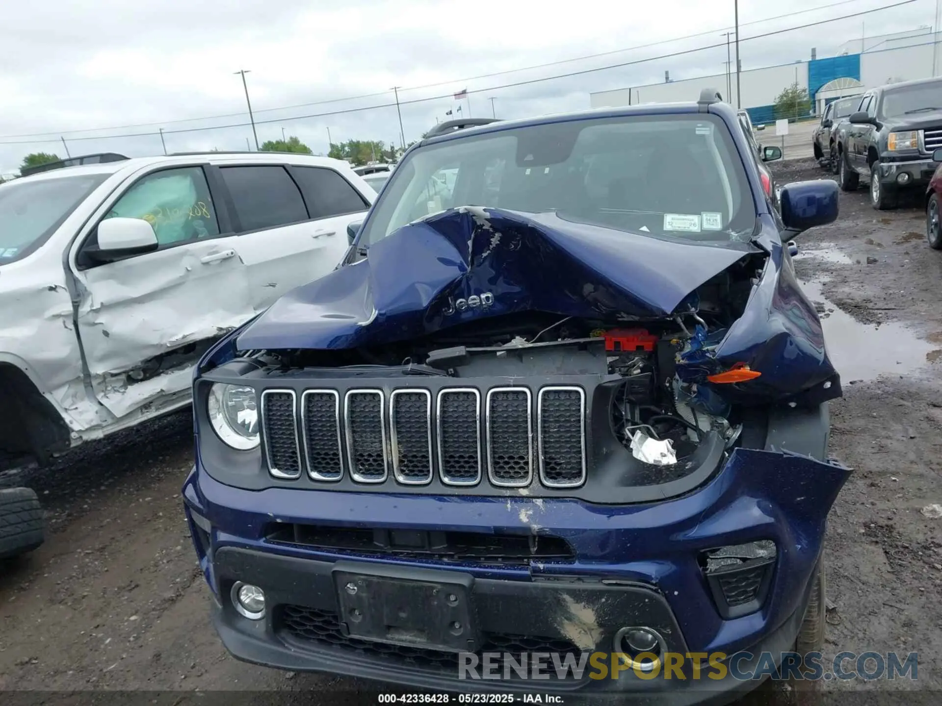 12 Photograph of a damaged car ZACNJDBB6MPN32519 JEEP RENEGADE 2021