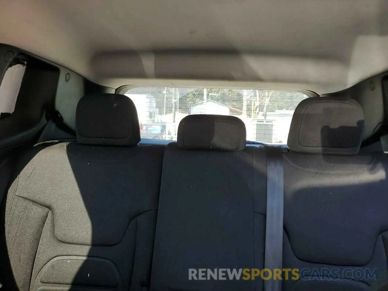 10 Фотография поврежденного автомобиля ZACNJDBB7MPN09945 JEEP RENEGADE 2021