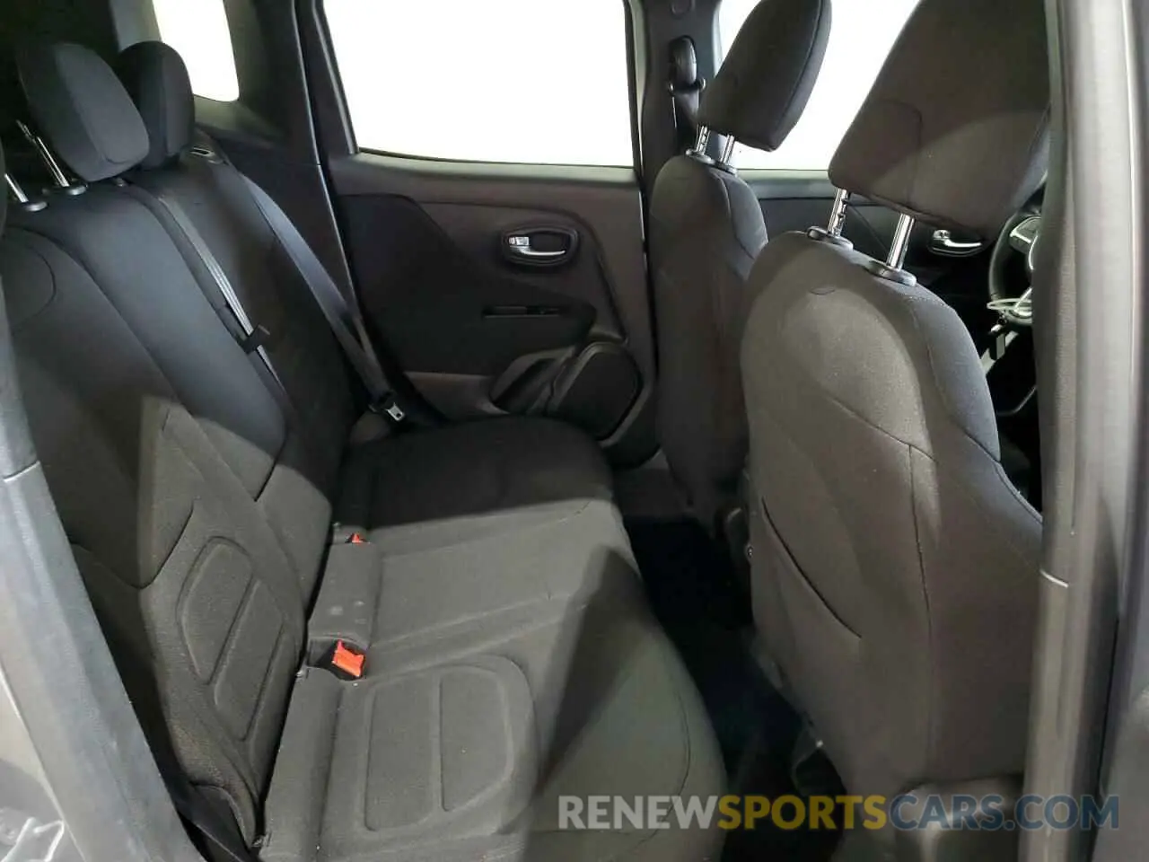 11 Photograph of a damaged car ZACNJDBB7MPN26020 JEEP RENEGADE 2021