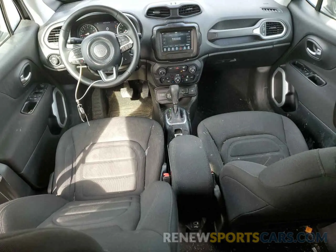 8 Photograph of a damaged car ZACNJDBB8MPM31997 JEEP RENEGADE 2021