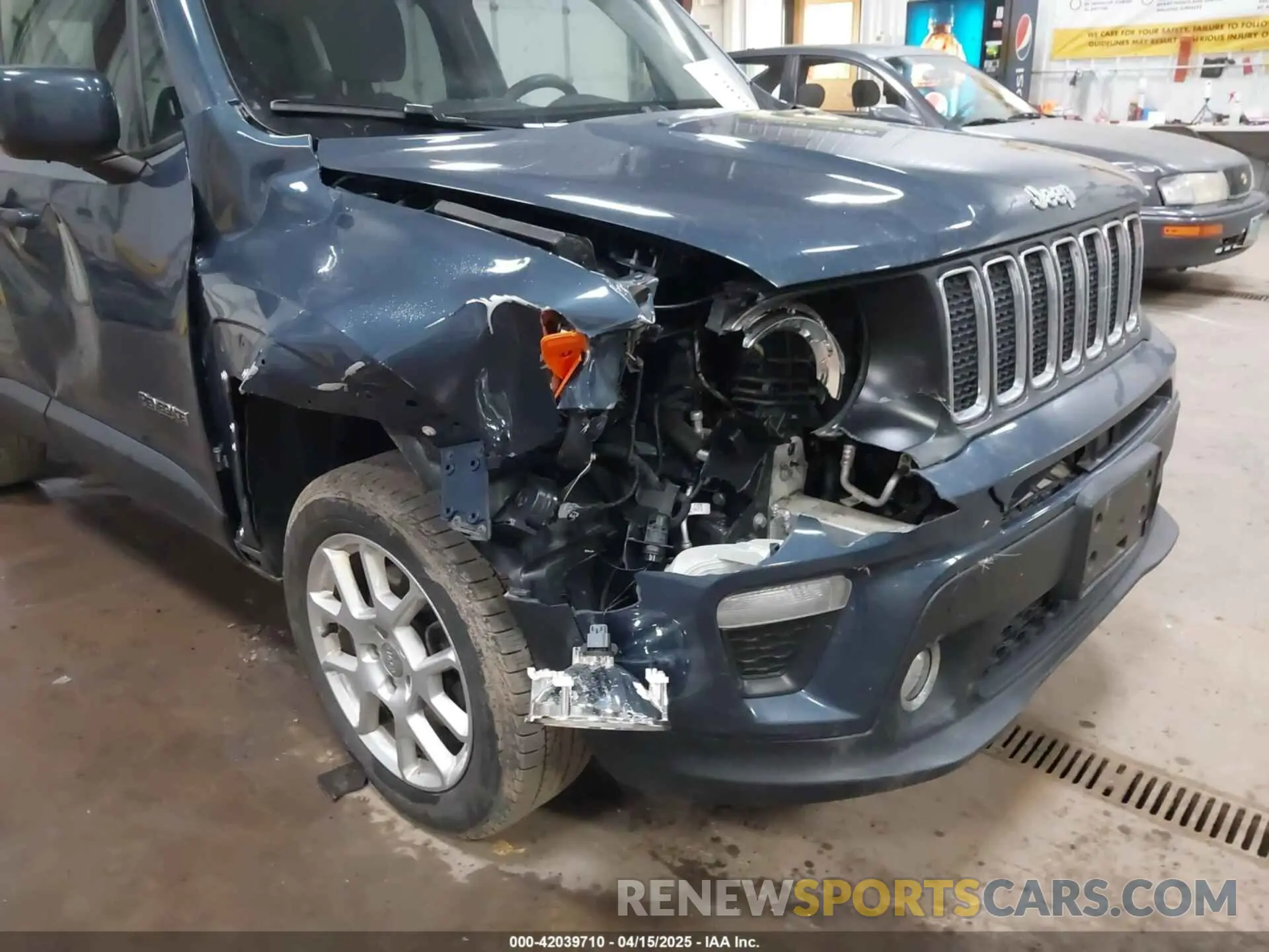 17 Фотография поврежденного автомобиля ZACNJDBB8MPM35984 JEEP RENEGADE 2021