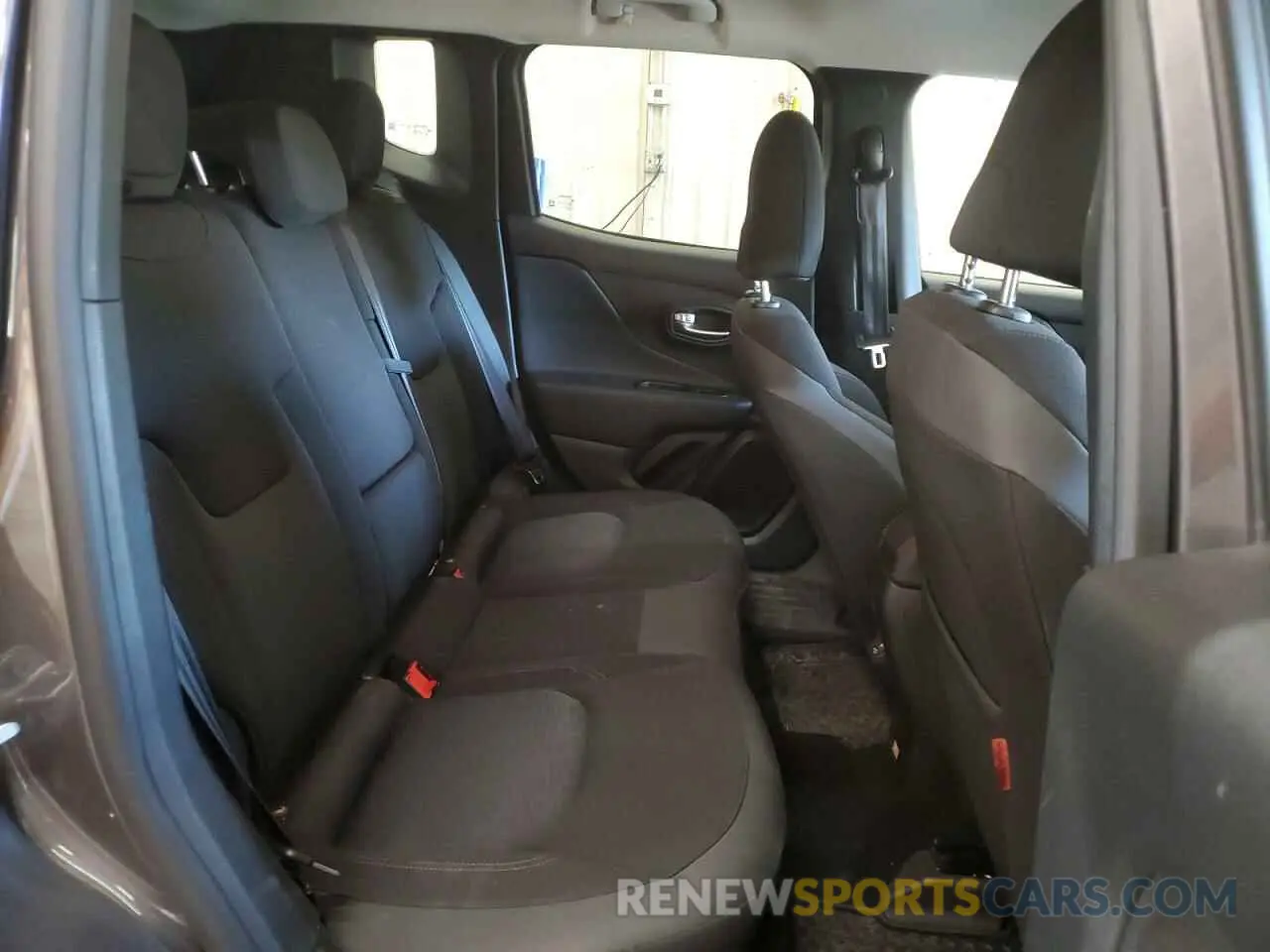 11 Фотография поврежденного автомобиля ZACNJDC11MPM22564 JEEP RENEGADE 2021