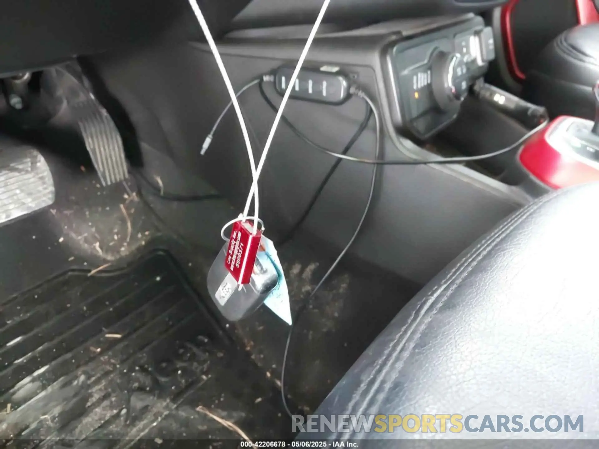 11 Photograph of a damaged car ZACNJDC17MPN27500 JEEP RENEGADE 2021