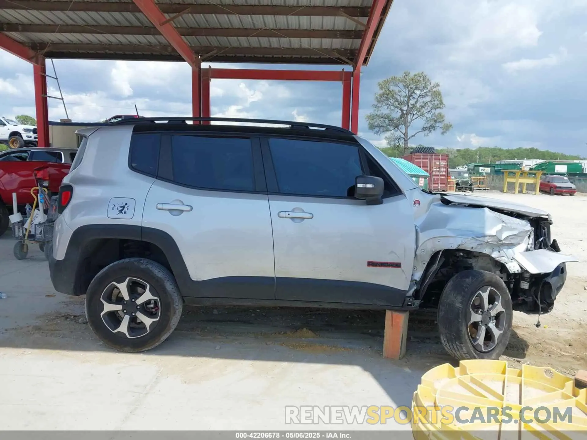 13 Photograph of a damaged car ZACNJDC17MPN27500 JEEP RENEGADE 2021