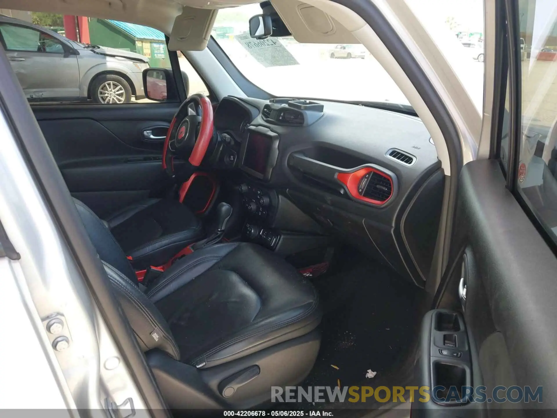 5 Photograph of a damaged car ZACNJDC17MPN27500 JEEP RENEGADE 2021