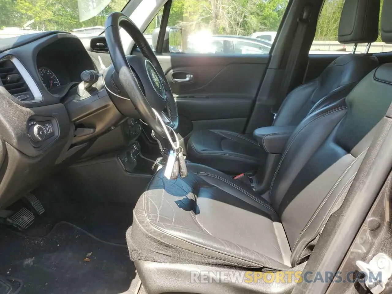 7 Photograph of a damaged car ZACNJDD10MPM11411 JEEP RENEGADE 2021