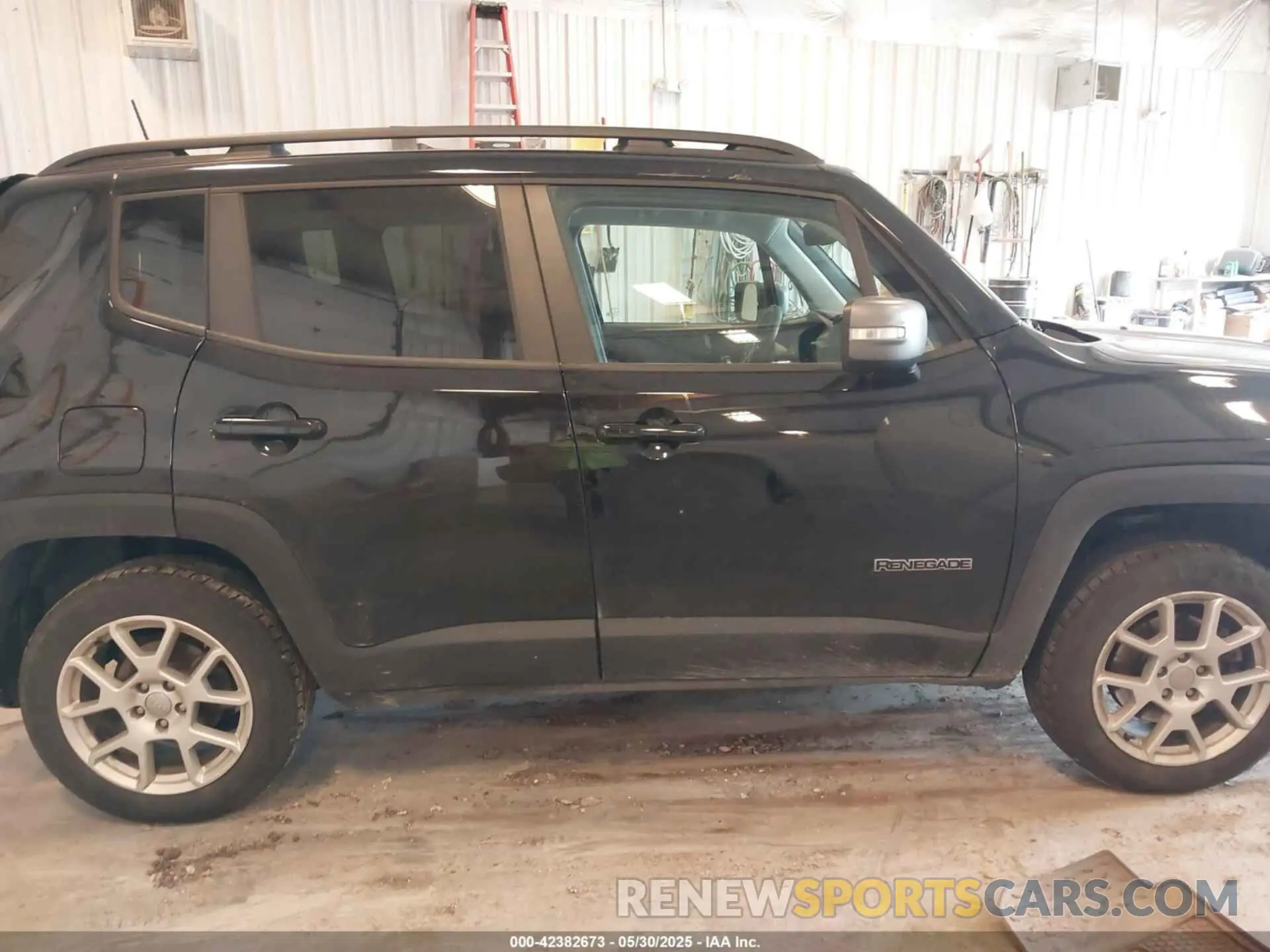 13 Photograph of a damaged car ZACNJDD11MPM36656 JEEP RENEGADE 2021