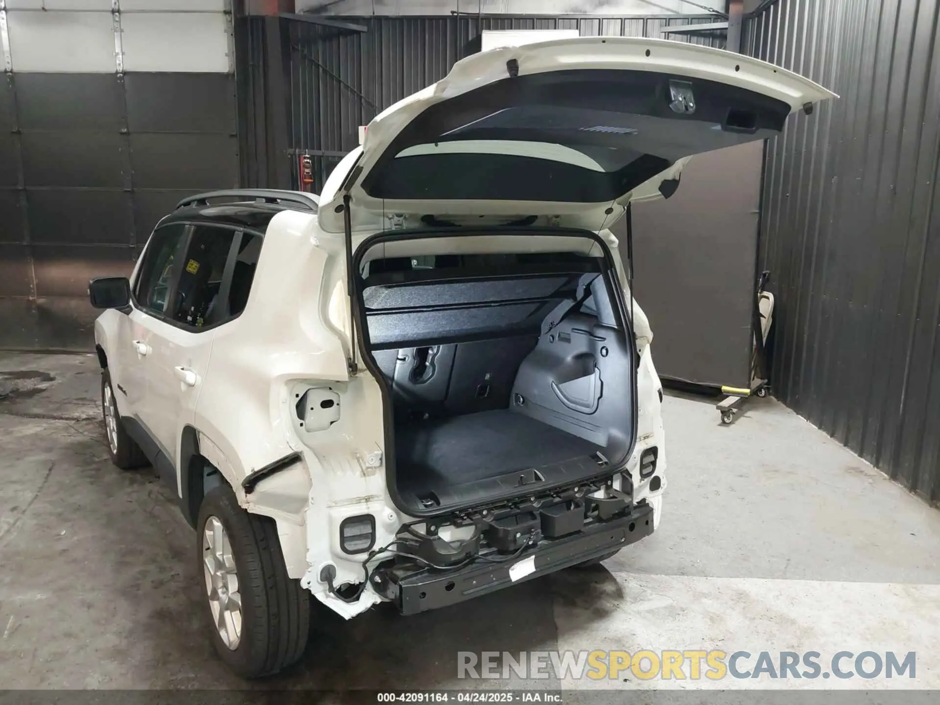 3 Фотография поврежденного автомобиля ZACNJDD19MPM23265 JEEP RENEGADE 2021