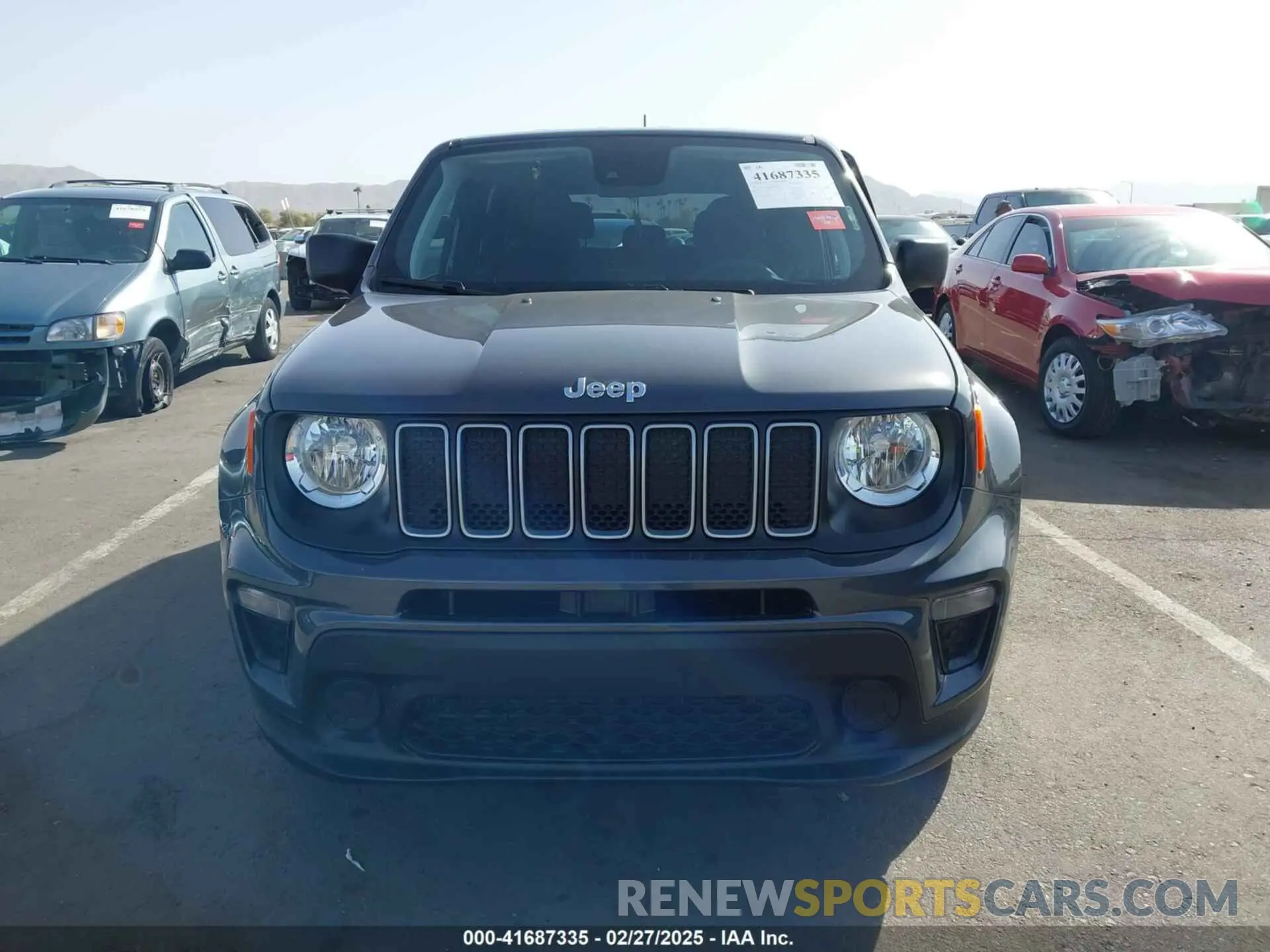 12 Фотография поврежденного автомобиля ZACNJDA13NPN99458 JEEP RENEGADE 2022