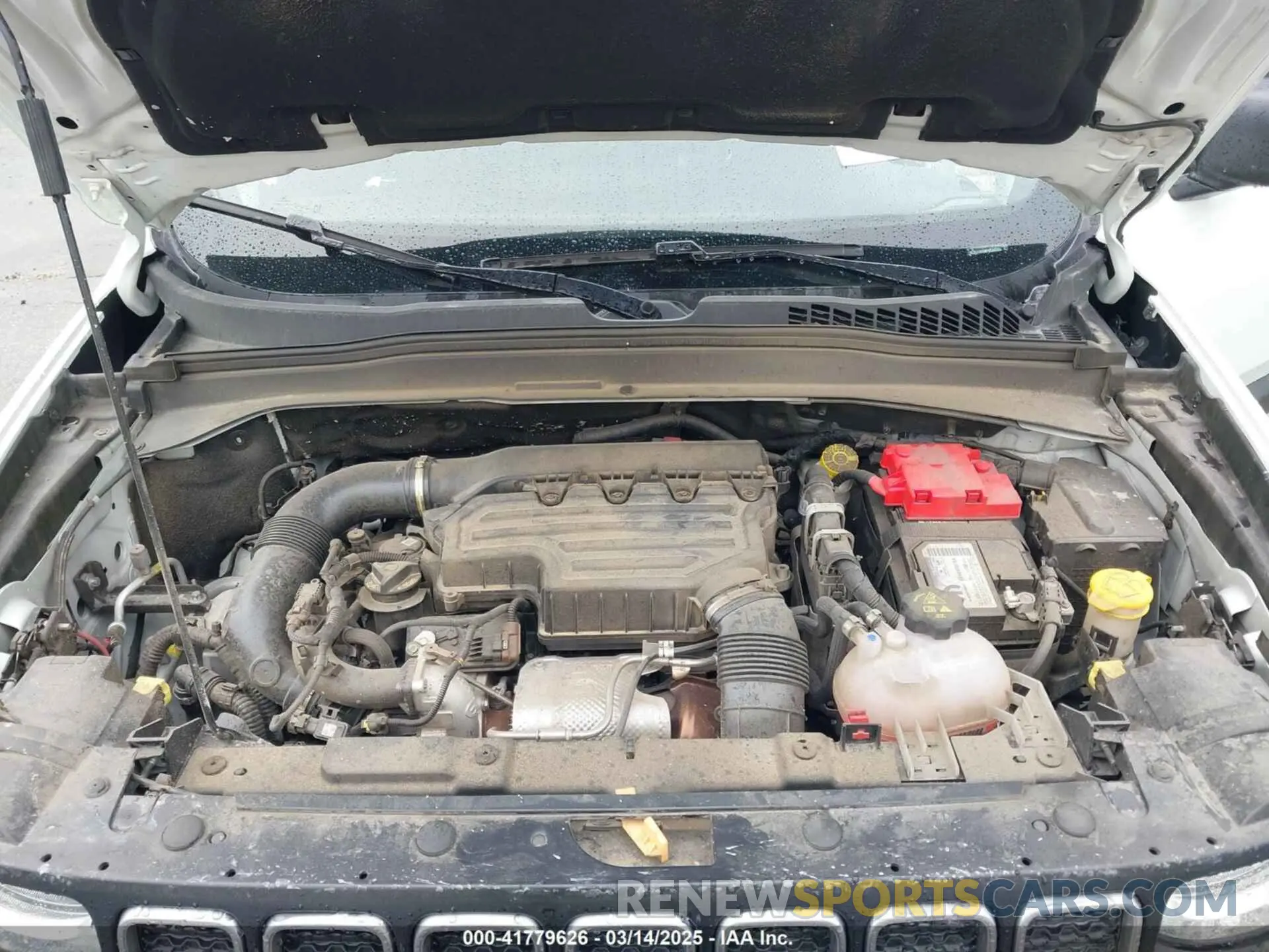 10 Photograph of a damaged car ZACNJDA1XNPN56686 JEEP RENEGADE 2022