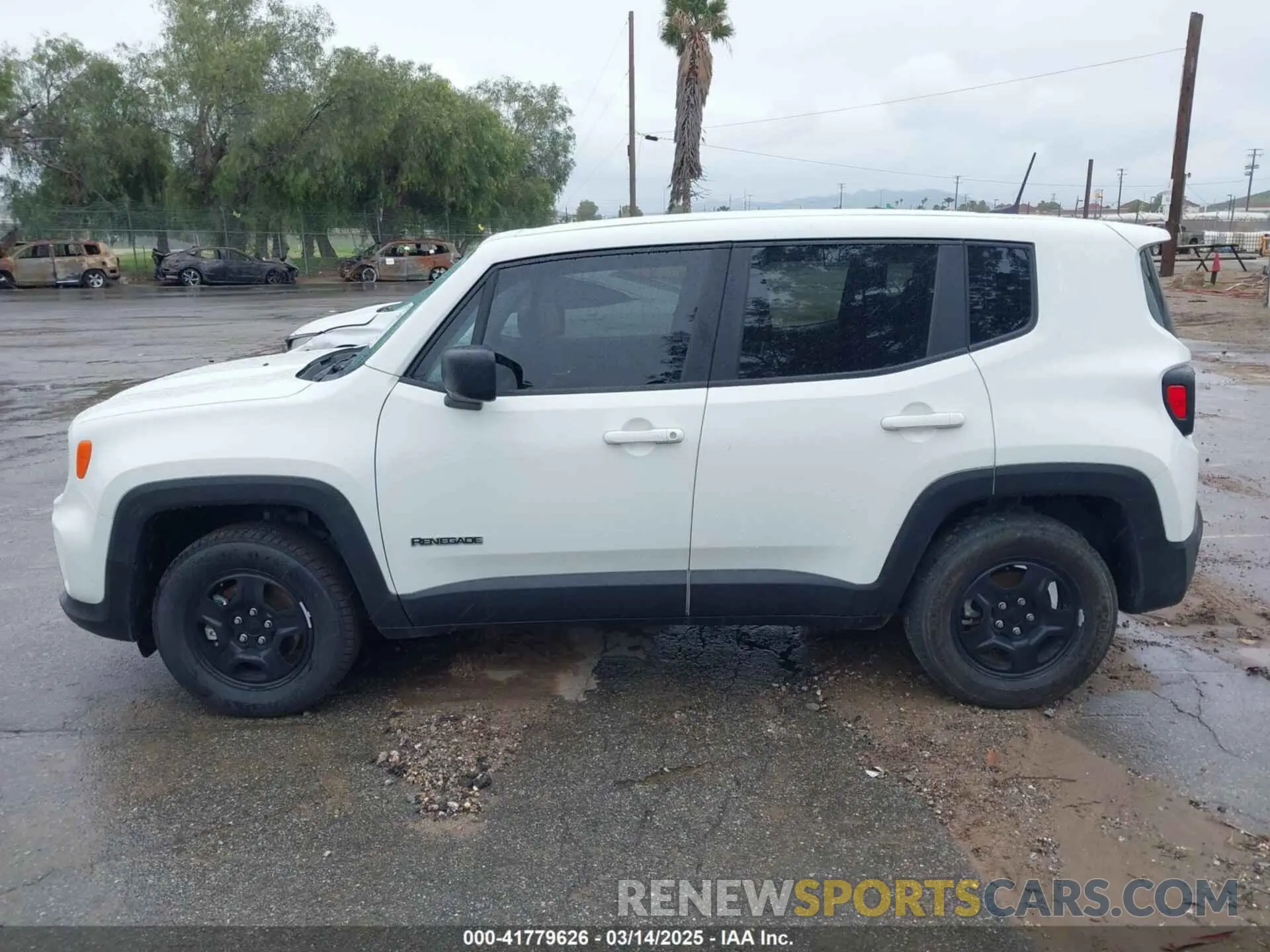 14 Photograph of a damaged car ZACNJDA1XNPN56686 JEEP RENEGADE 2022