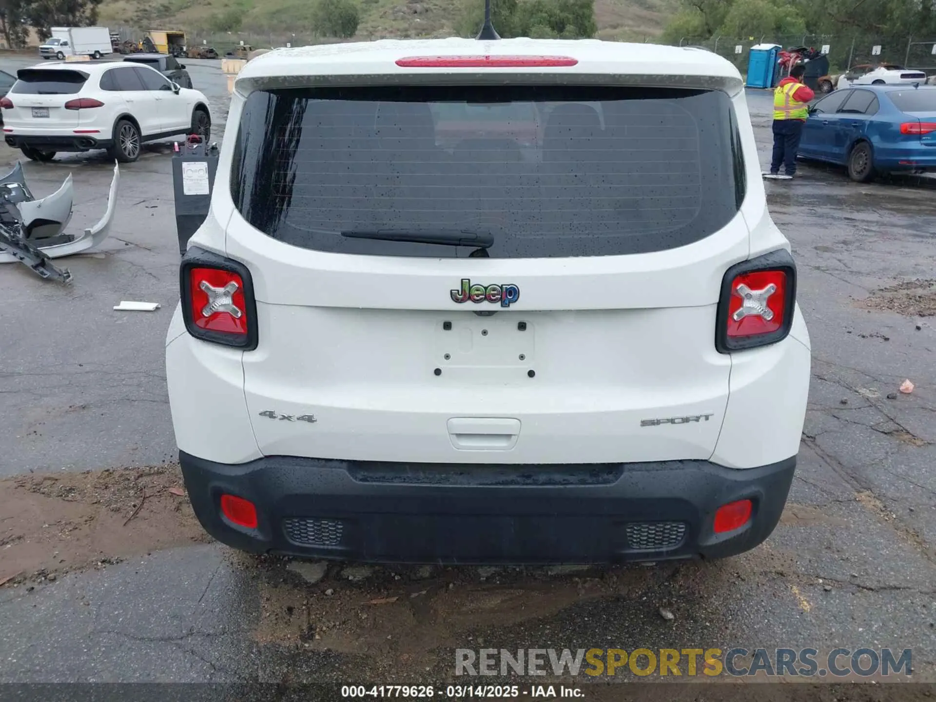 16 Photograph of a damaged car ZACNJDA1XNPN56686 JEEP RENEGADE 2022