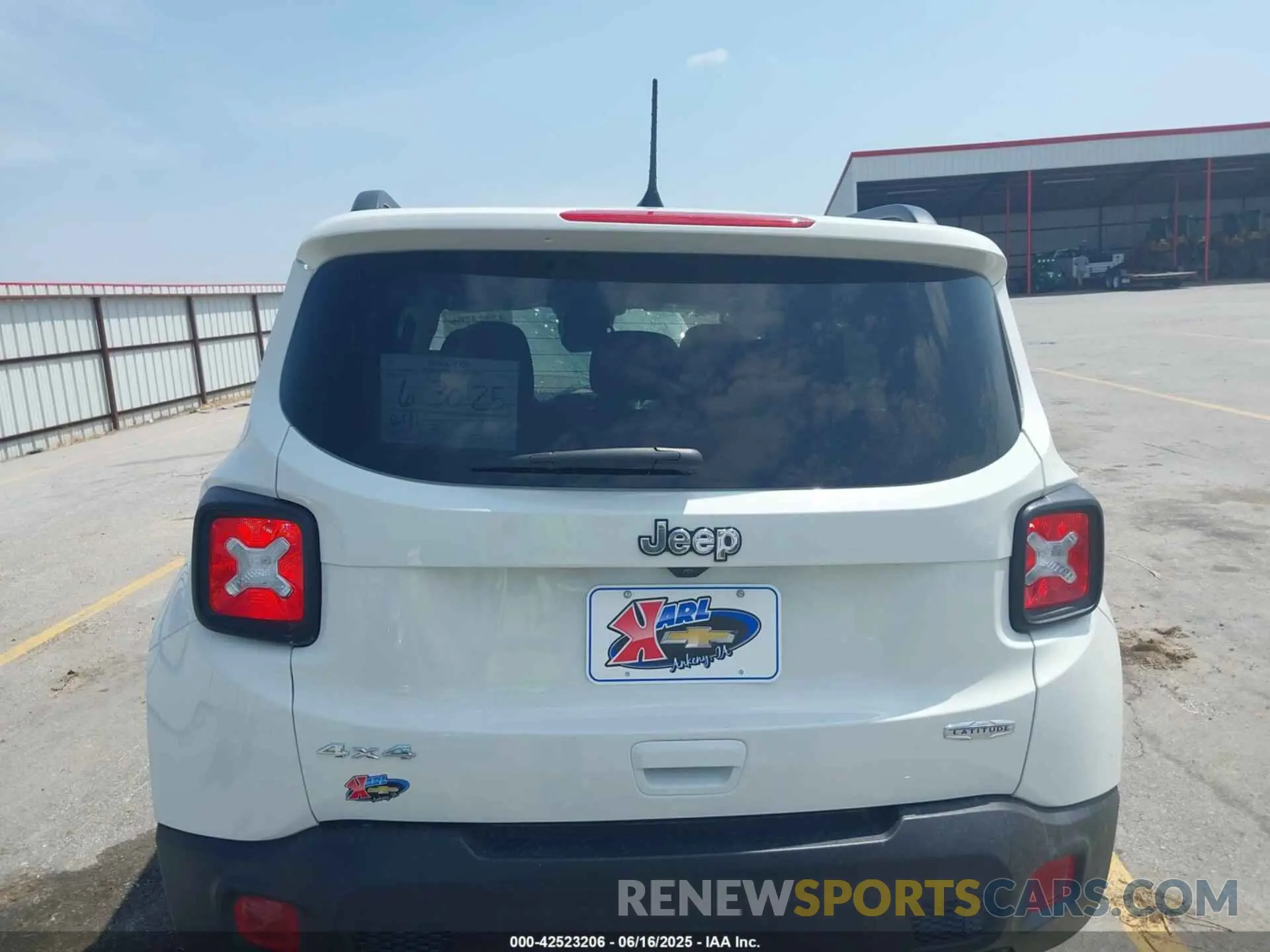 16 Photograph of a damaged car ZACNJDB11NPN44179 JEEP RENEGADE 2022