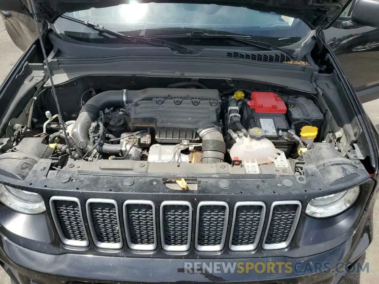 11 Фотография поврежденного автомобиля ZACNJDB15NPN71983 JEEP RENEGADE 2022