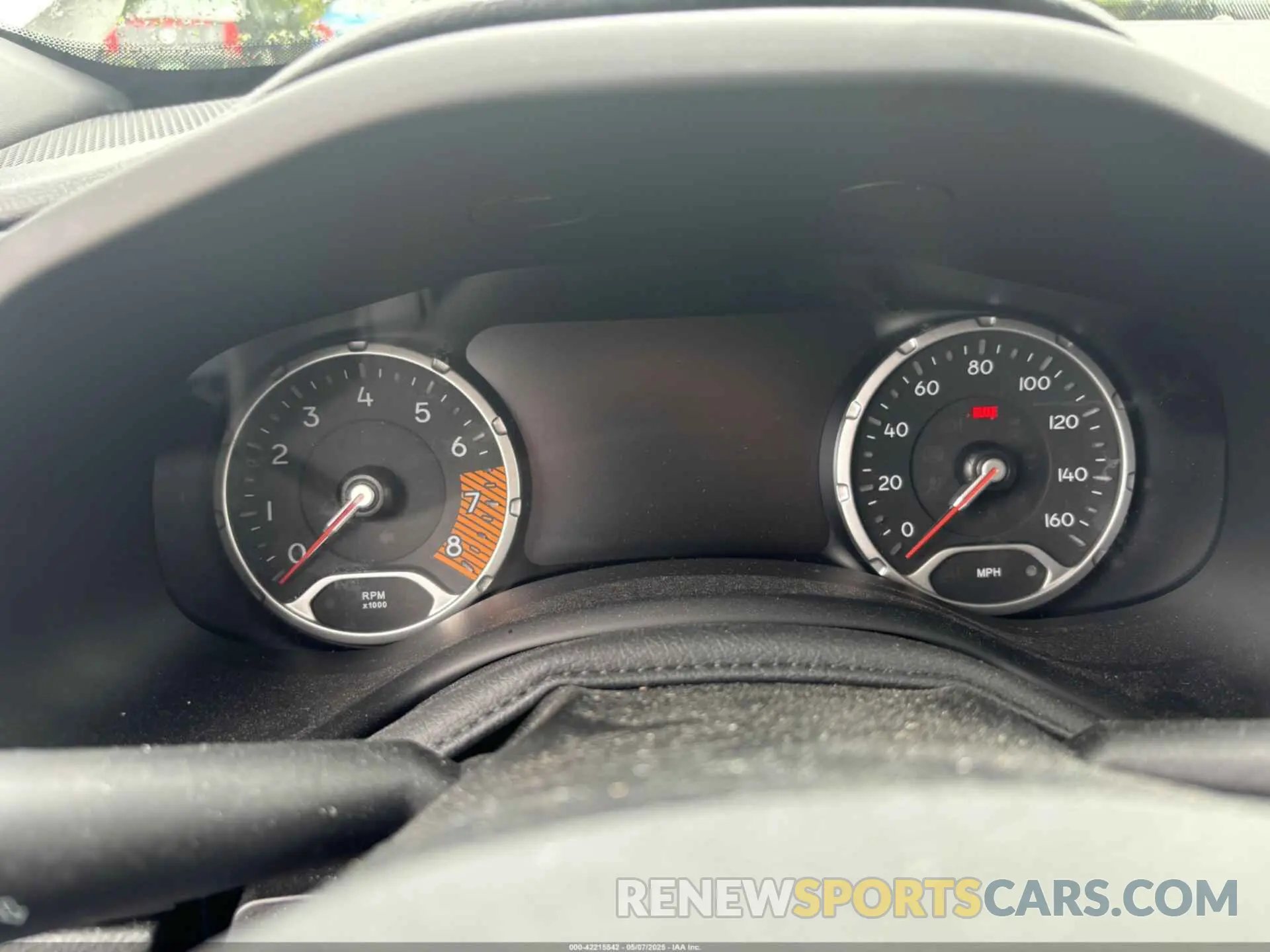 6 Photograph of a damaged car ZACNJDB16NPN47773 JEEP RENEGADE 2022