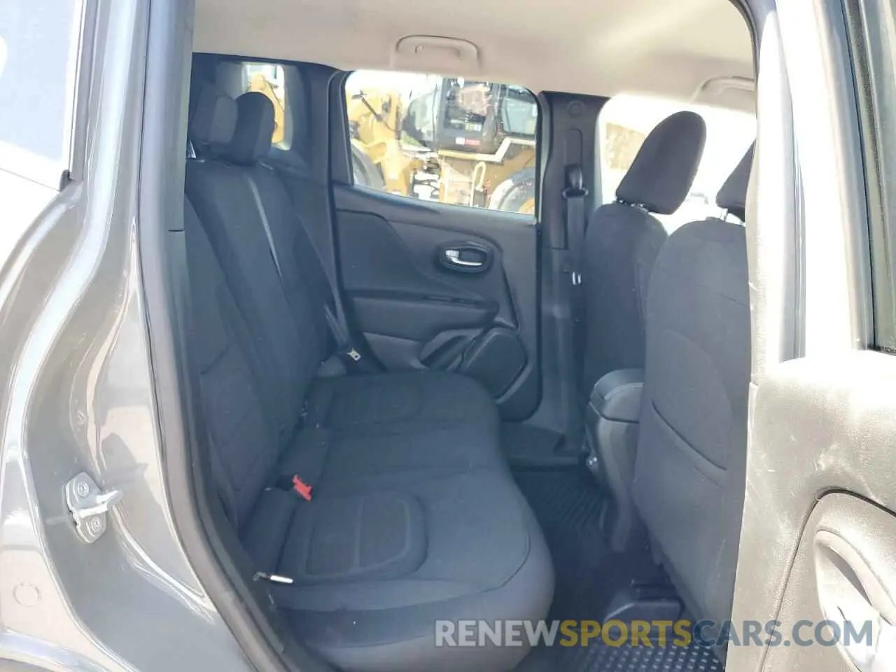 11 Photograph of a damaged car ZACNJDB18NPN77583 JEEP RENEGADE 2022