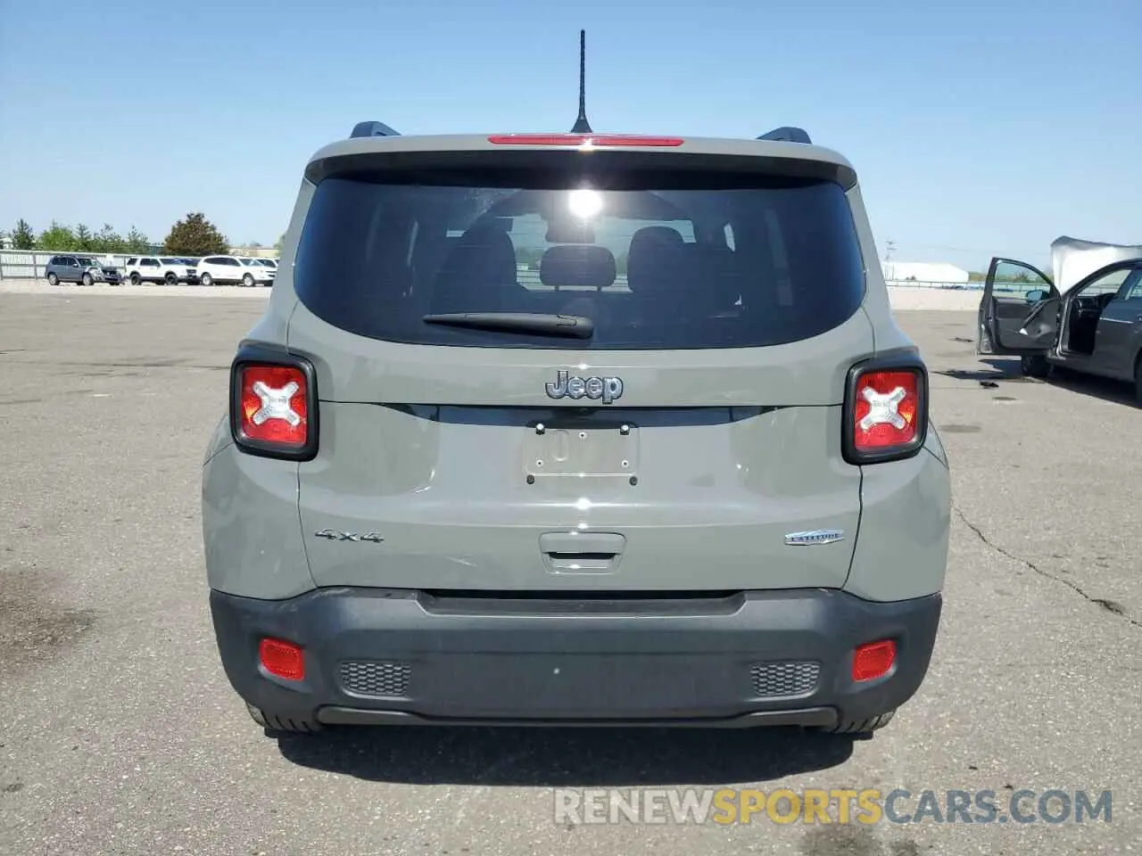 6 Photograph of a damaged car ZACNJDB18NPN77583 JEEP RENEGADE 2022