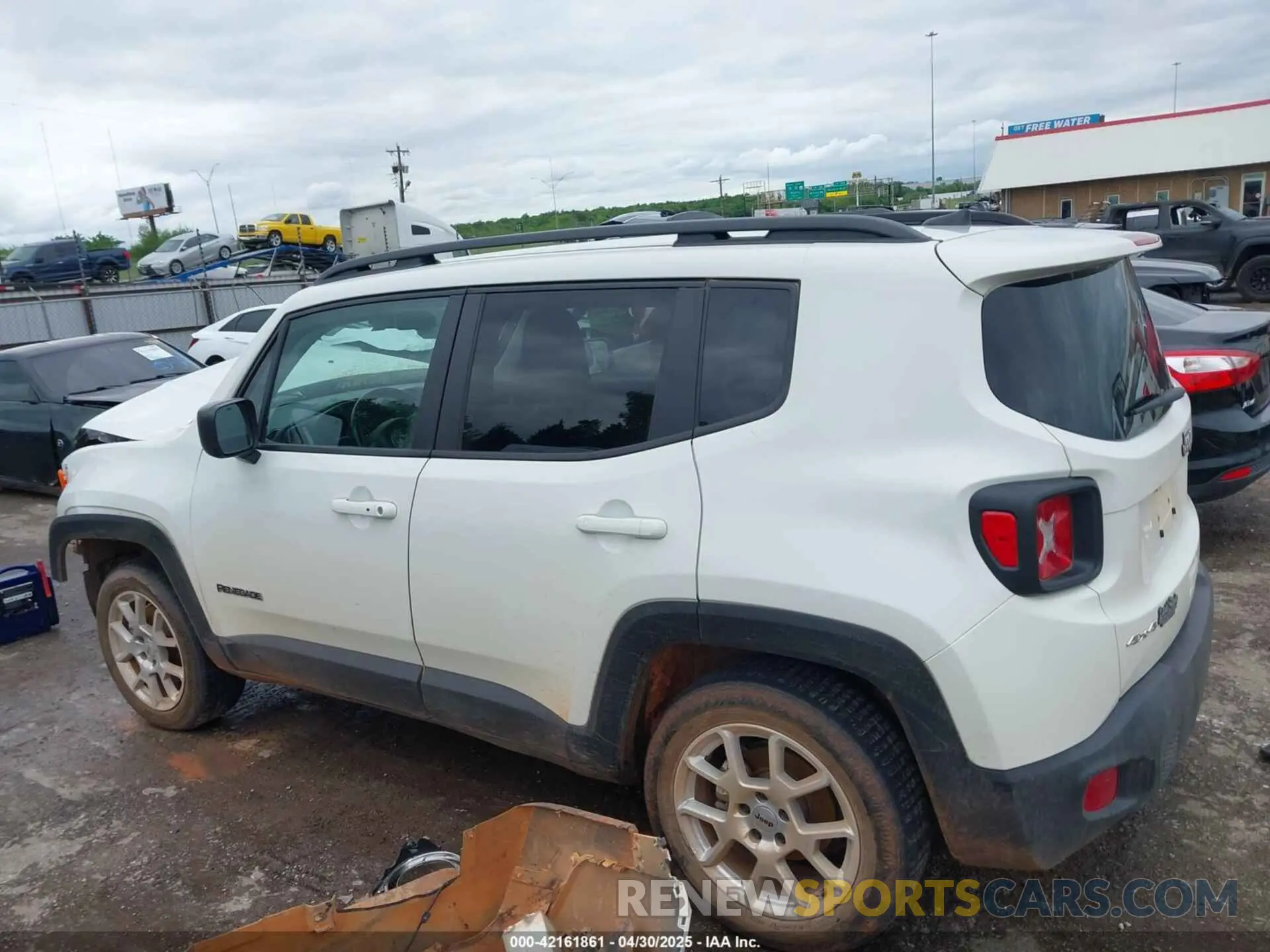15 Фотография поврежденного автомобиля ZACNJDB18NPN89443 JEEP RENEGADE 2022
