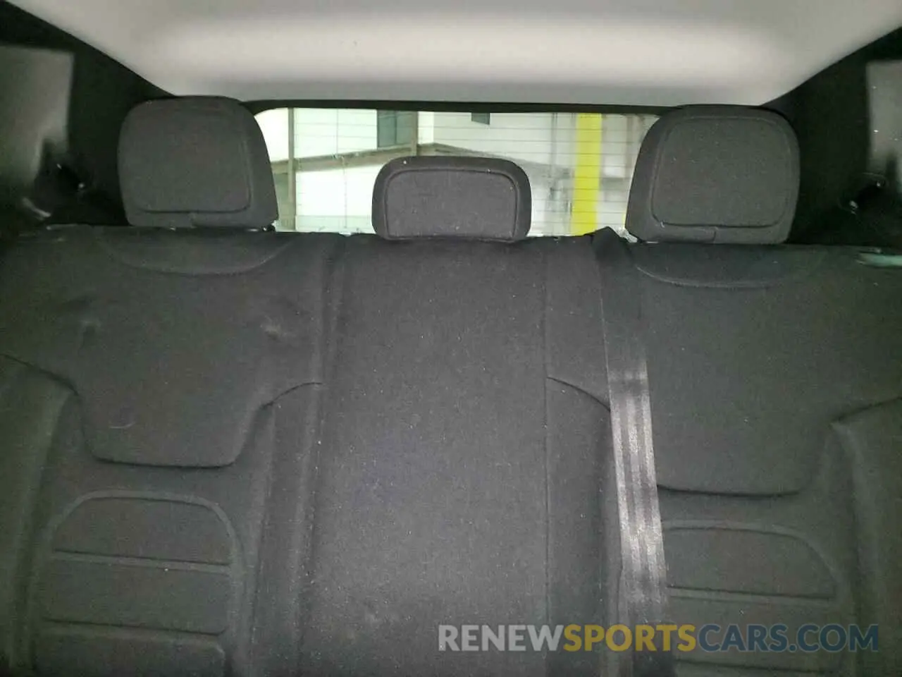 10 Photograph of a damaged car ZACNJDB19NPN50716 JEEP RENEGADE 2022