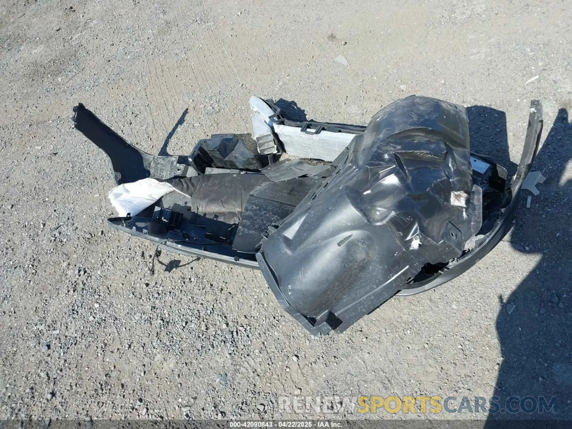 12 Photograph of a damaged car ZACNJDB19NPN80668 JEEP RENEGADE 2022