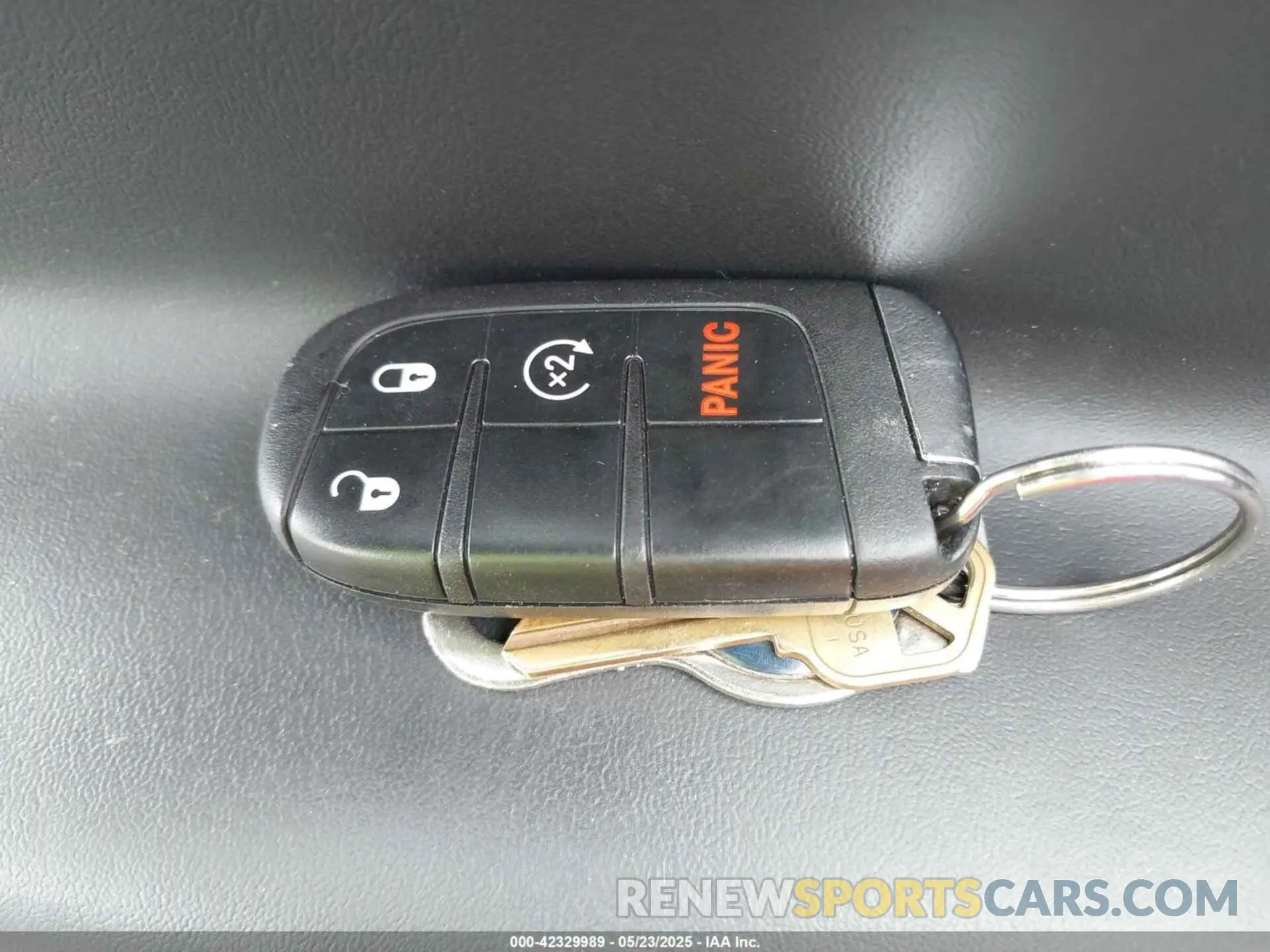 11 Photograph of a damaged car ZACNJDB19NPN81559 JEEP RENEGADE 2022