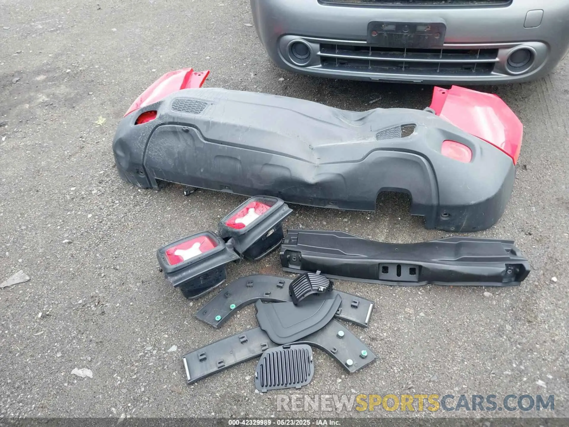12 Photograph of a damaged car ZACNJDB19NPN81559 JEEP RENEGADE 2022