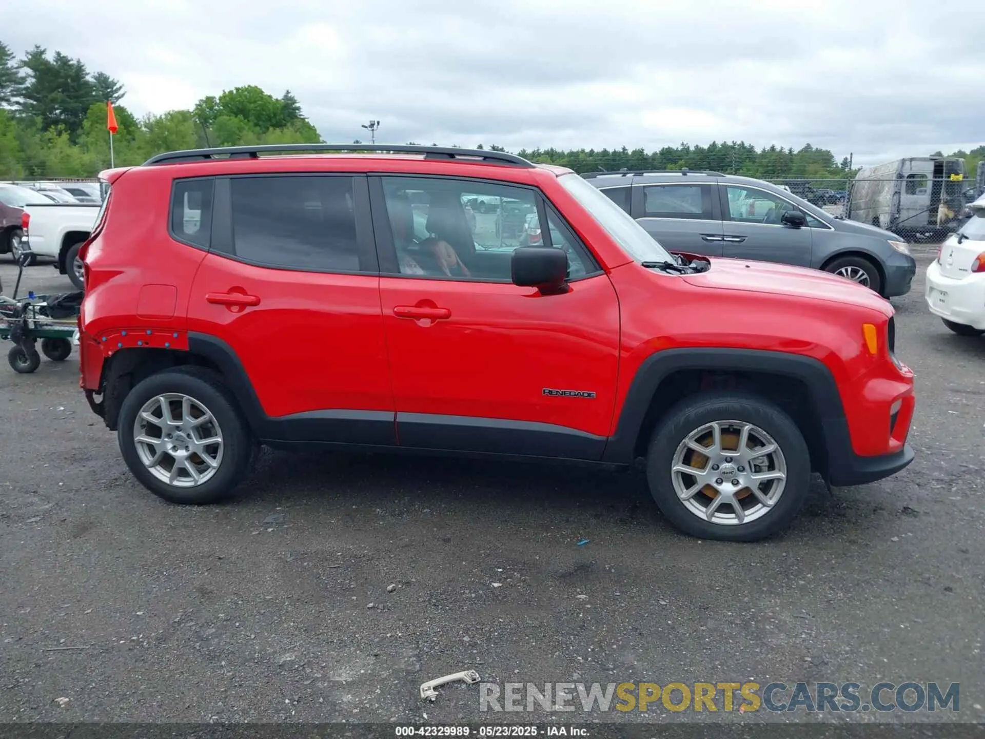 14 Photograph of a damaged car ZACNJDB19NPN81559 JEEP RENEGADE 2022
