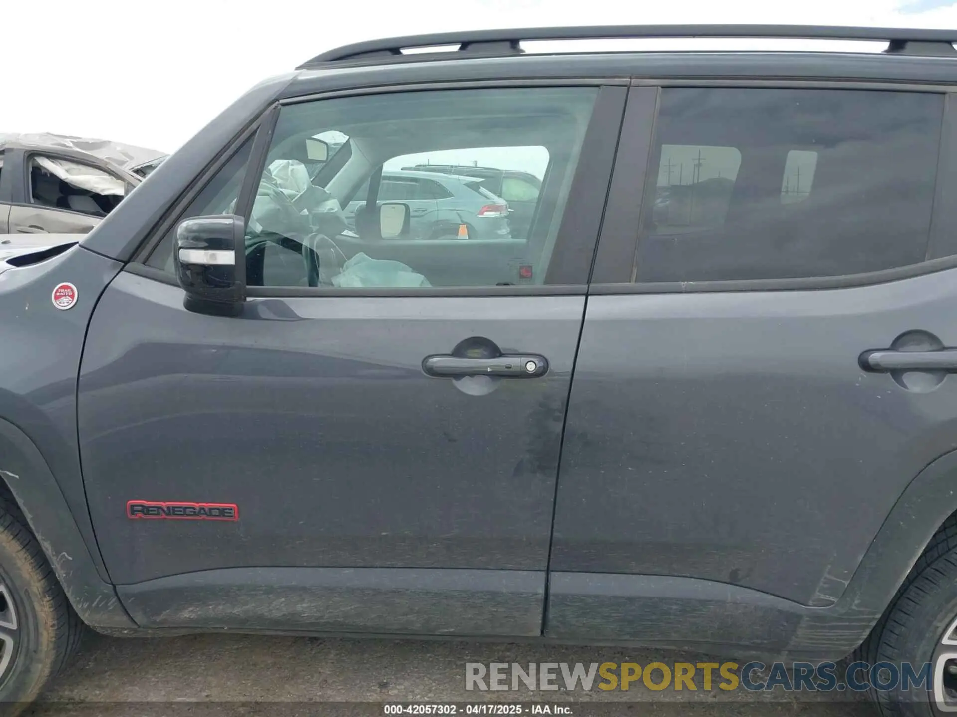 14 Фотография поврежденного автомобиля ZACNJDC10NPN62719 JEEP RENEGADE 2022