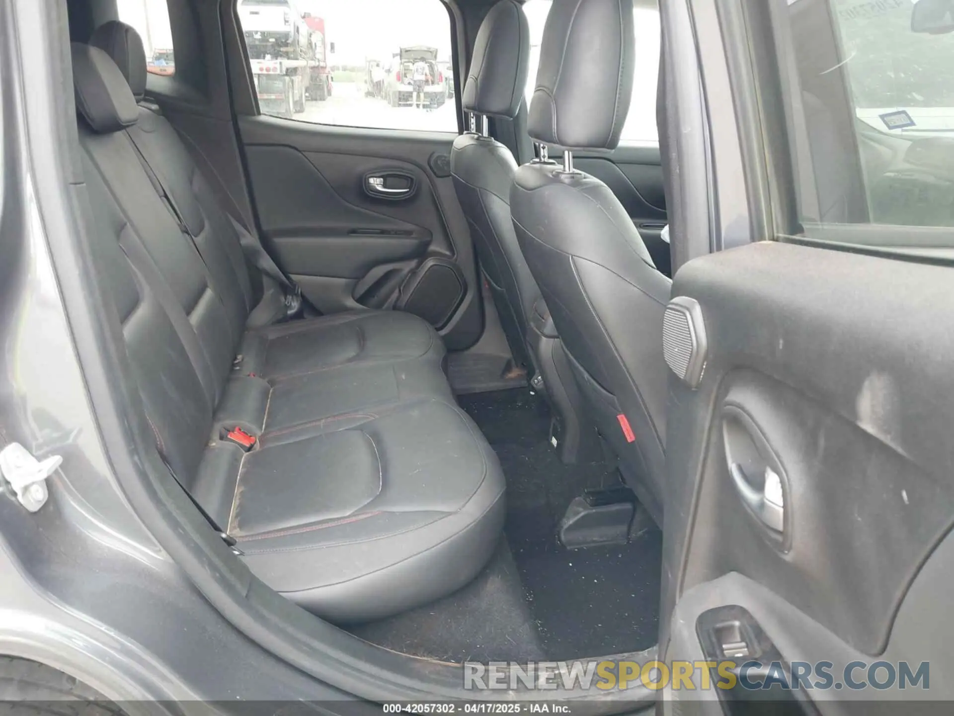 8 Фотография поврежденного автомобиля ZACNJDC10NPN62719 JEEP RENEGADE 2022