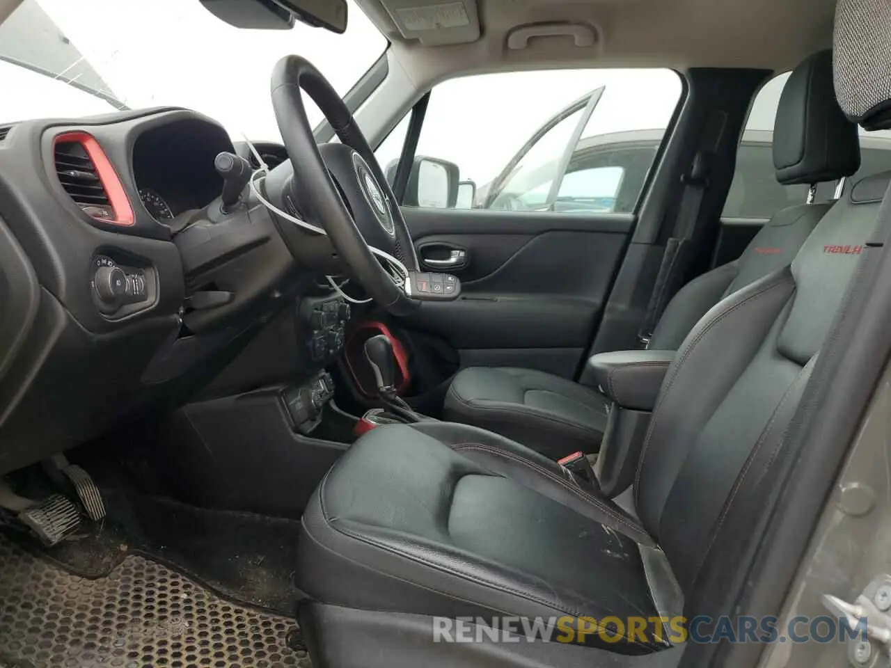 7 Photograph of a damaged car ZACNJDC14NPN63646 JEEP RENEGADE 2022